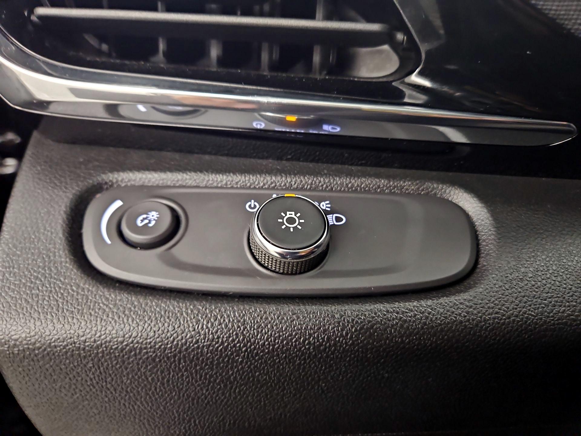 Thumbnail: 2025 Buick Envista - 13