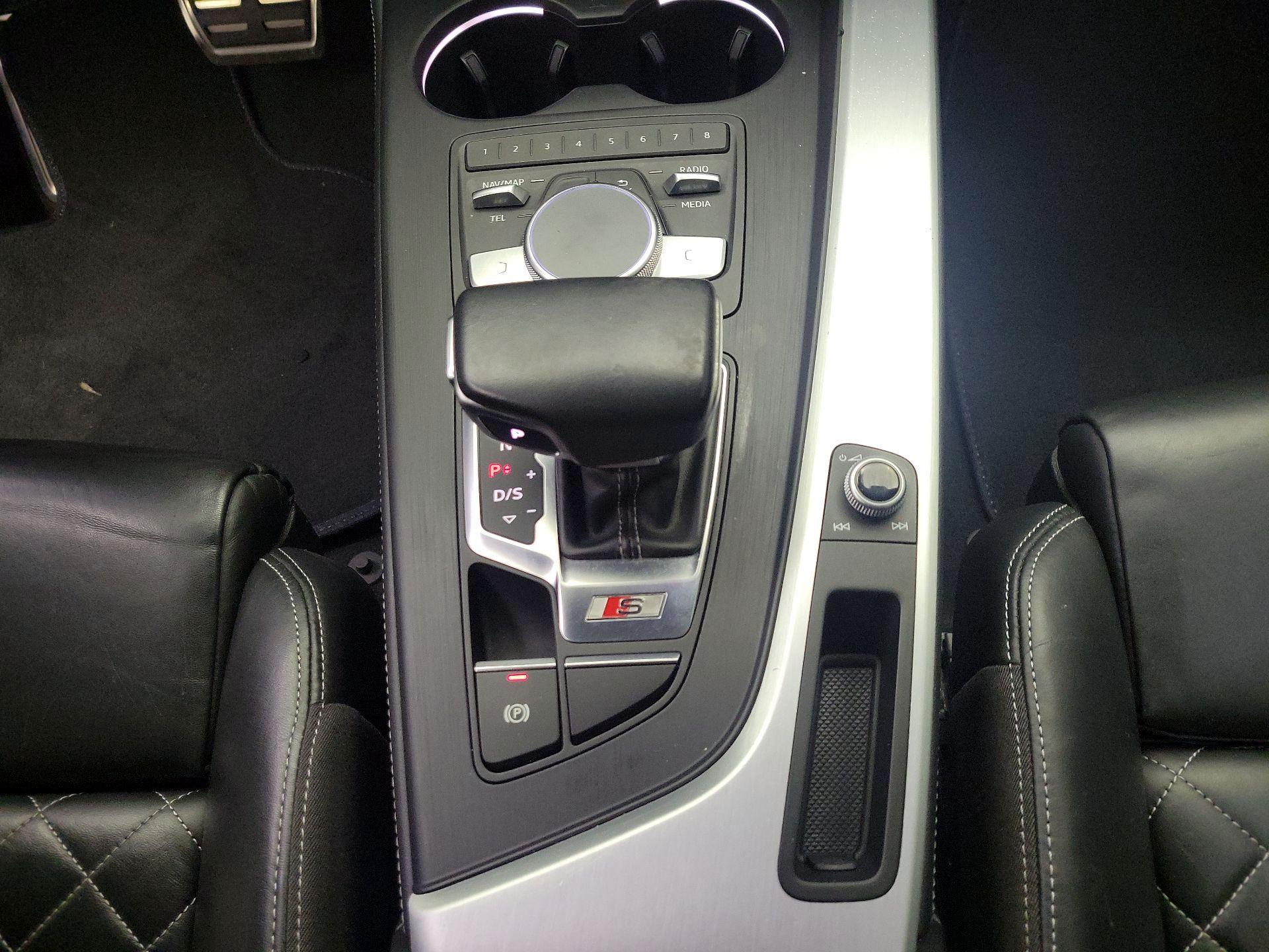 Thumbnail: 2018 Audi S4 - 18