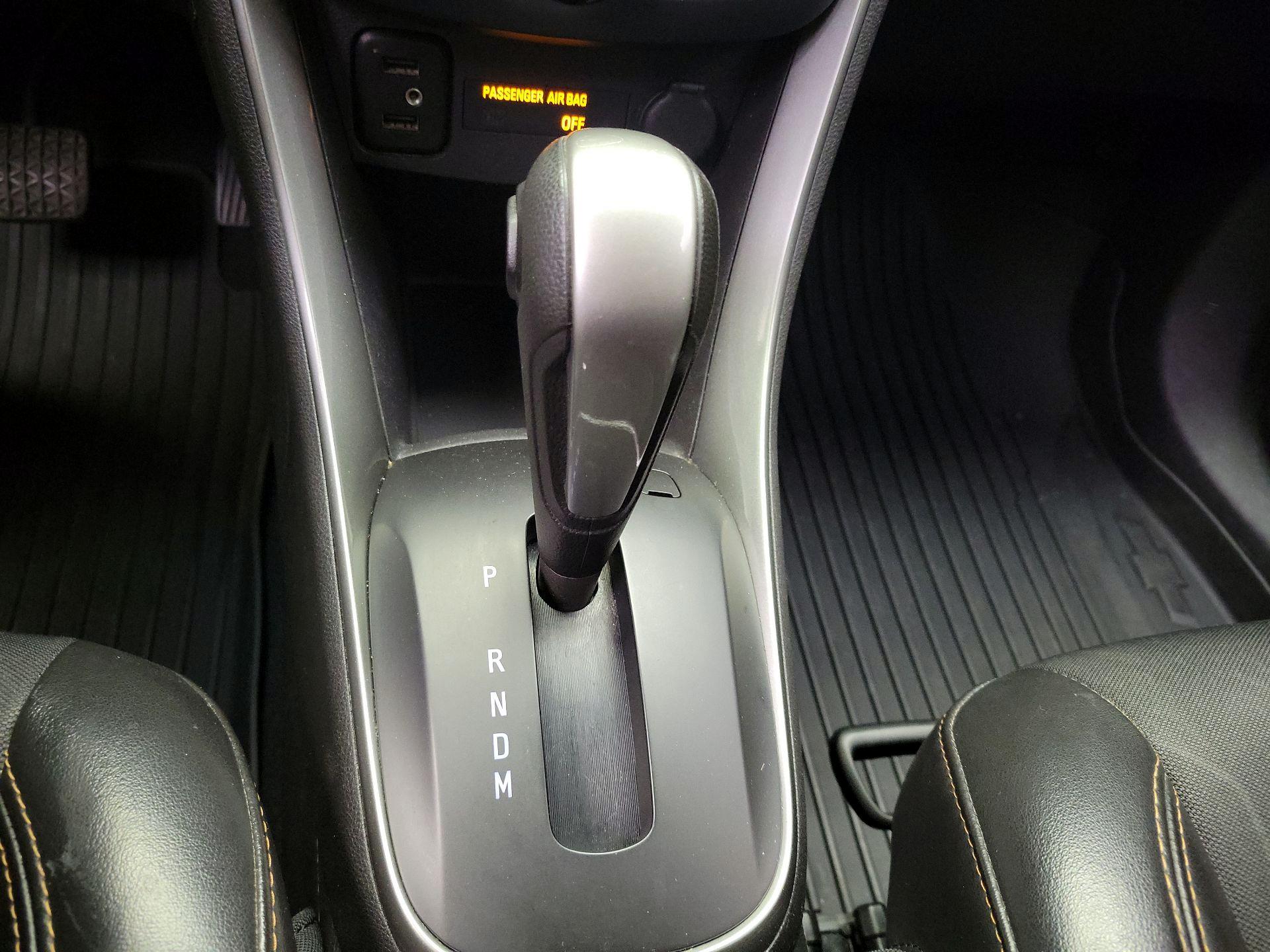 Thumbnail: 2017 Chevrolet Trax - 17