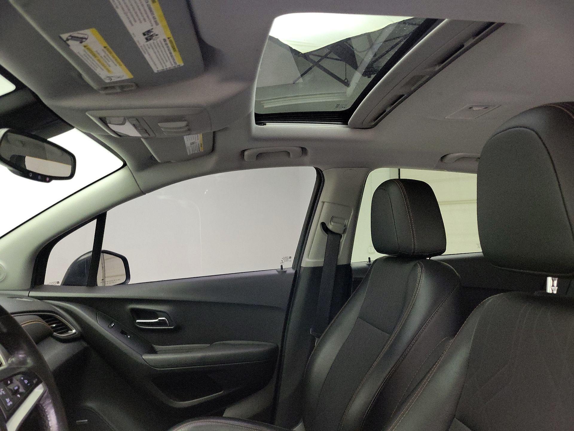 Thumbnail: 2017 Chevrolet Trax - 19