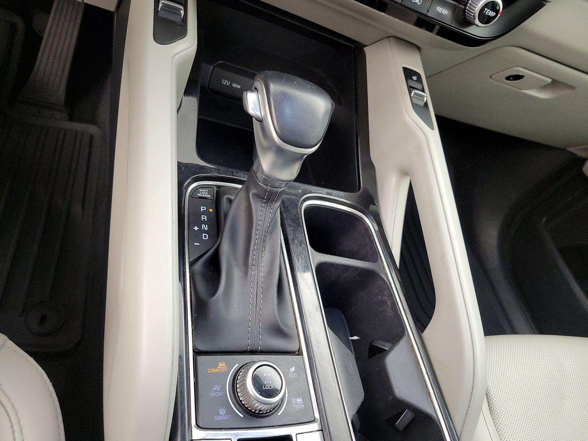 Thumbnail: 2021 Kia Telluride - 16