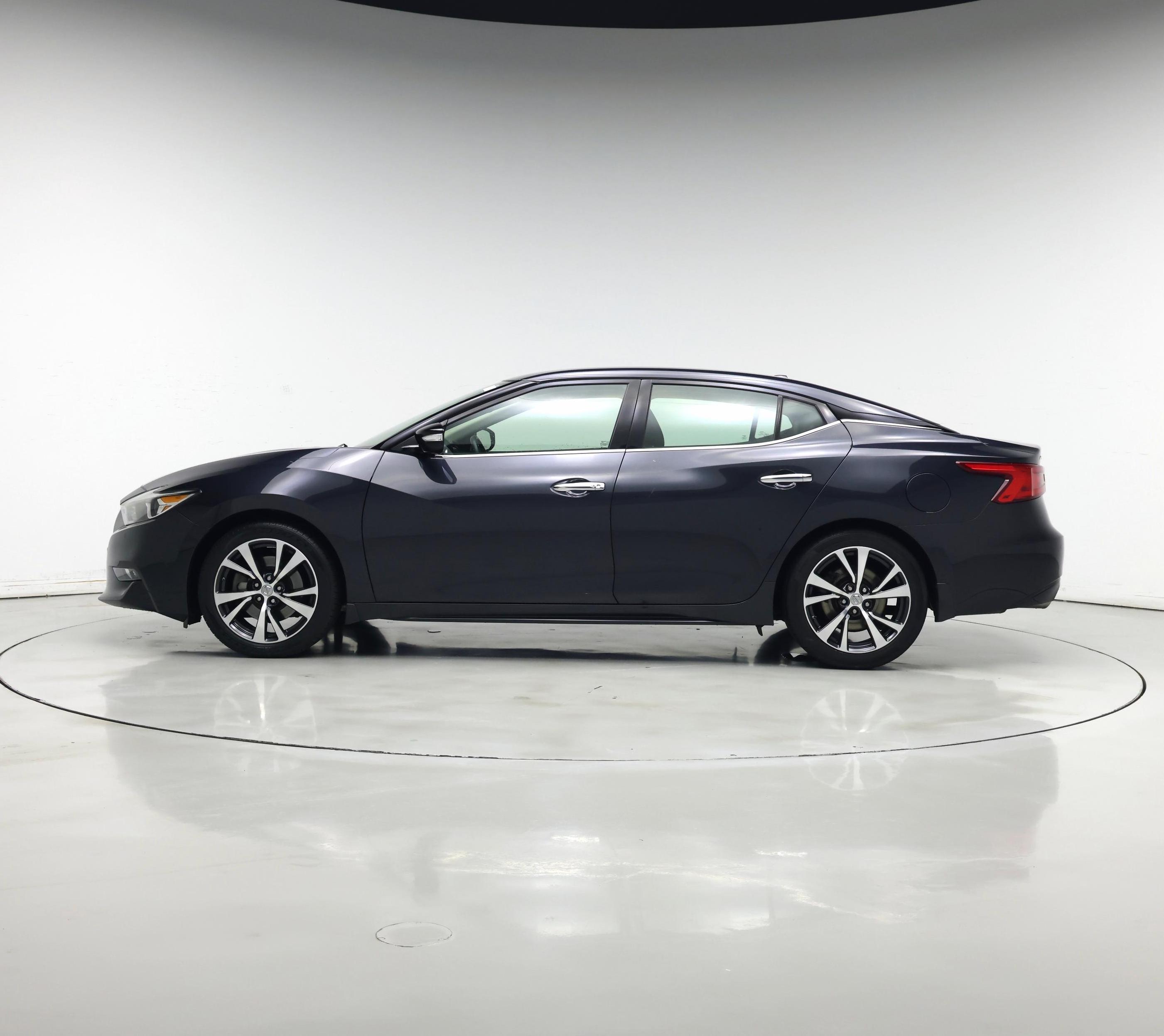 Thumbnail: 2016 Nissan Maxima - 3