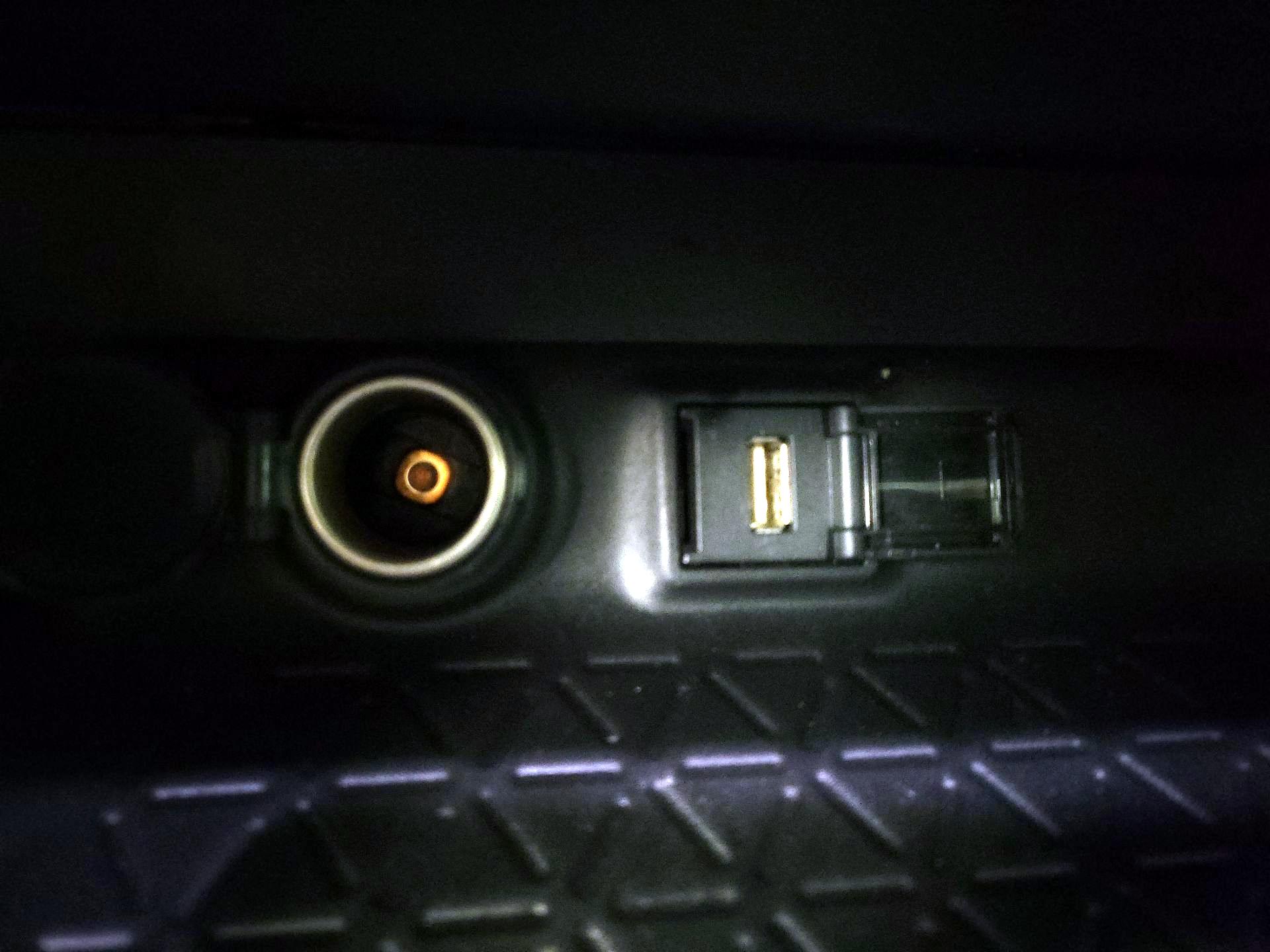 Thumbnail: 2022 Toyota RAV4 - 17