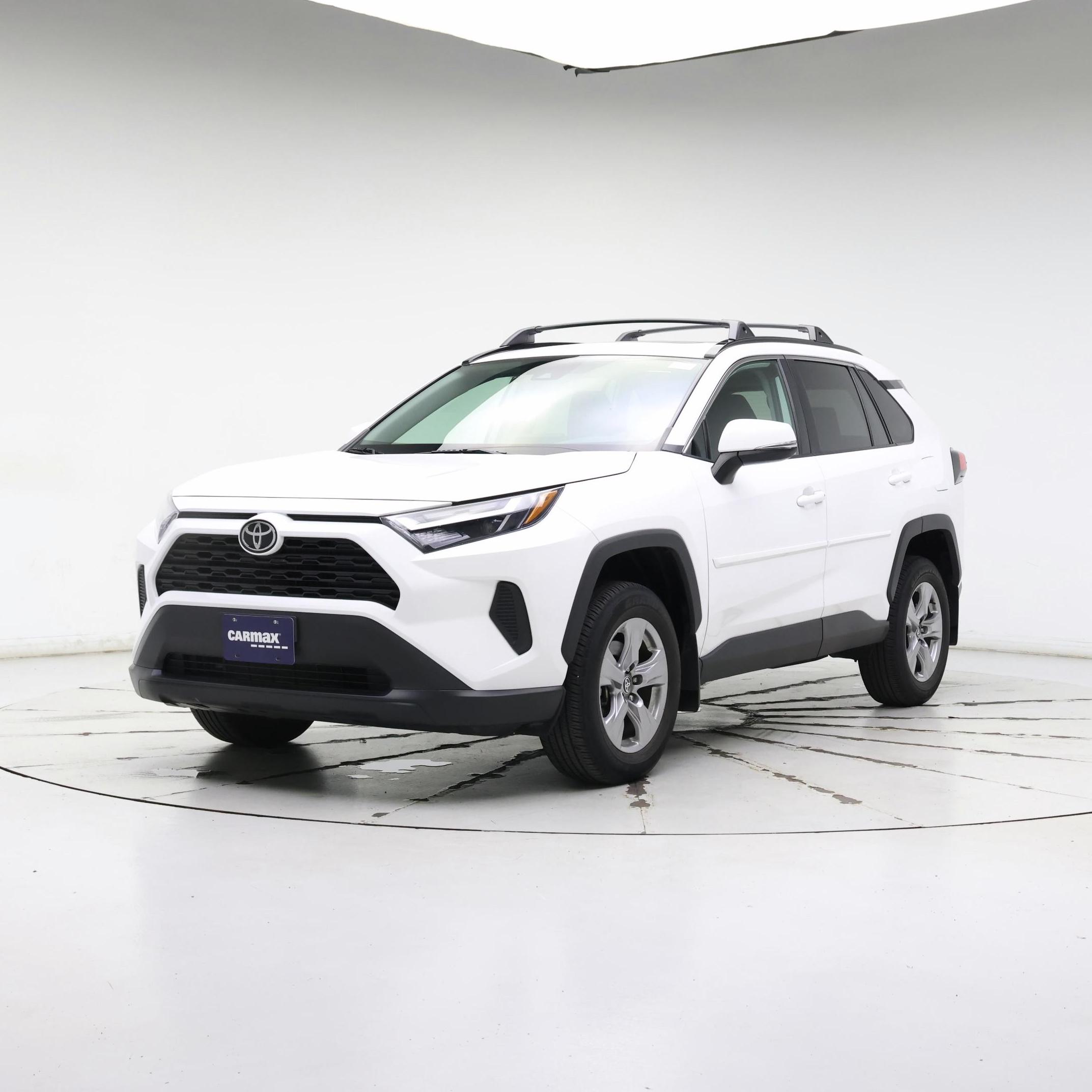 Thumbnail: 2022 Toyota RAV4 - 4