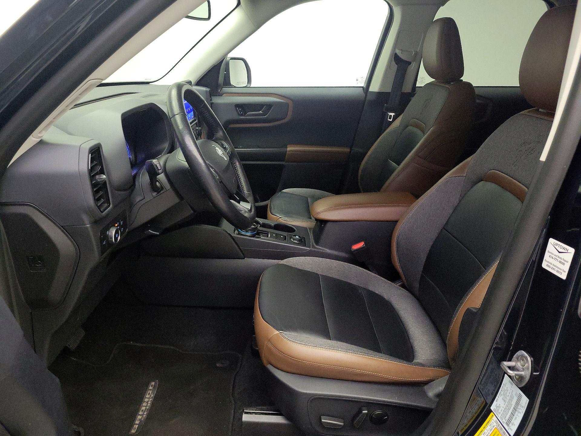 Thumbnail: 2023 Ford Bronco Sport - 11