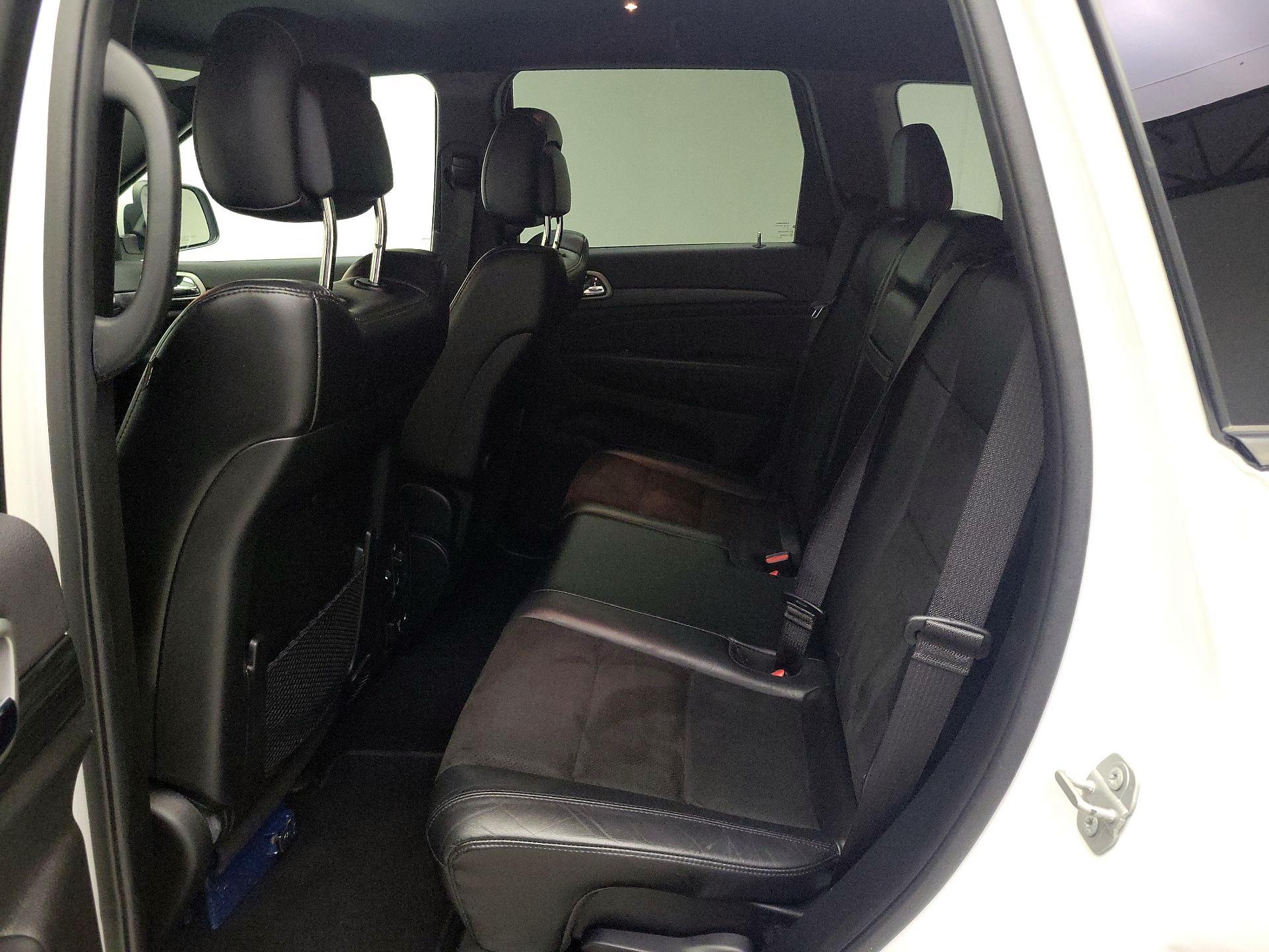 Thumbnail: 2020 Jeep Grand Cherokee - 20