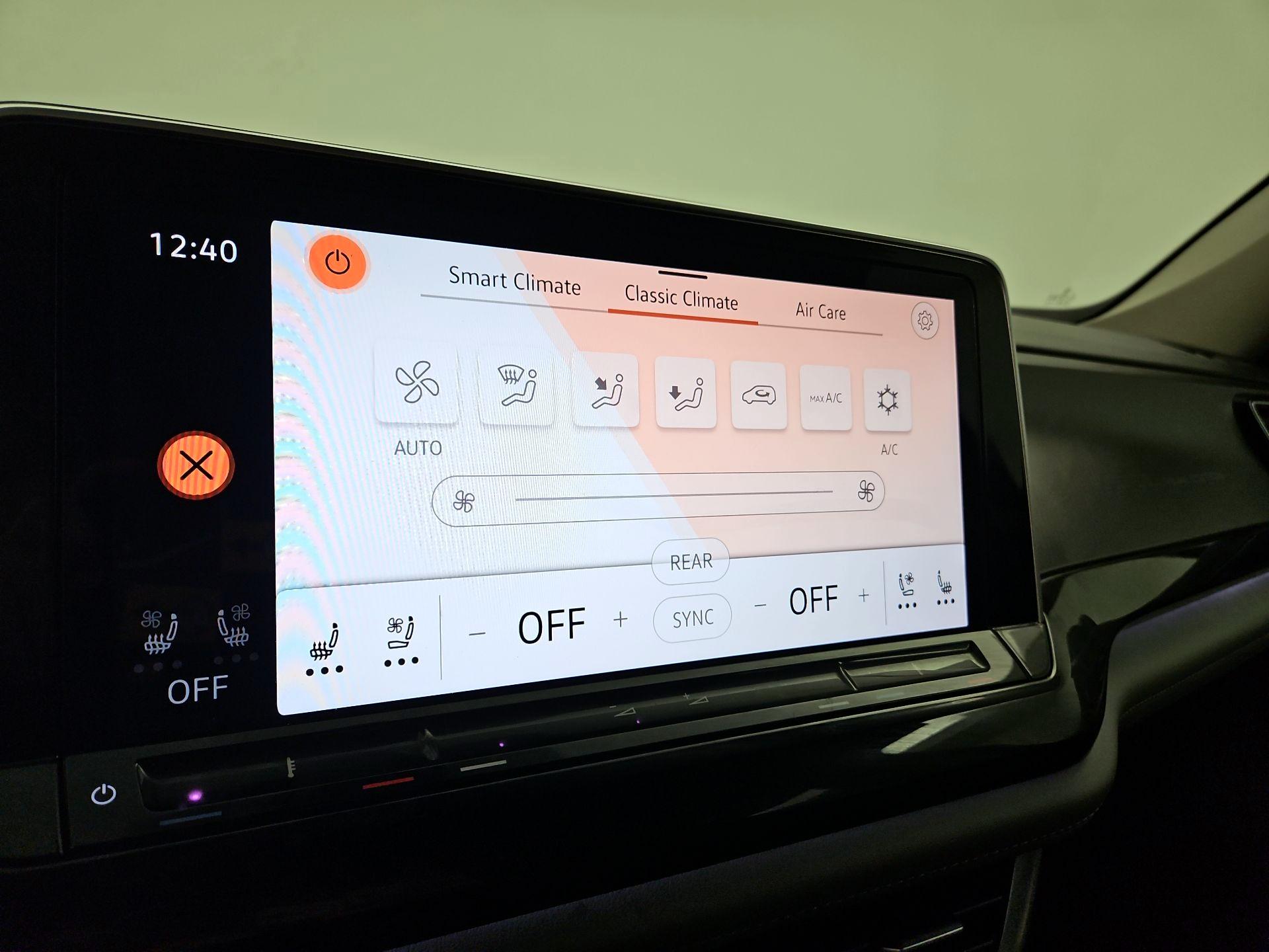 Thumbnail: 2024 Volkswagen Atlas - 16