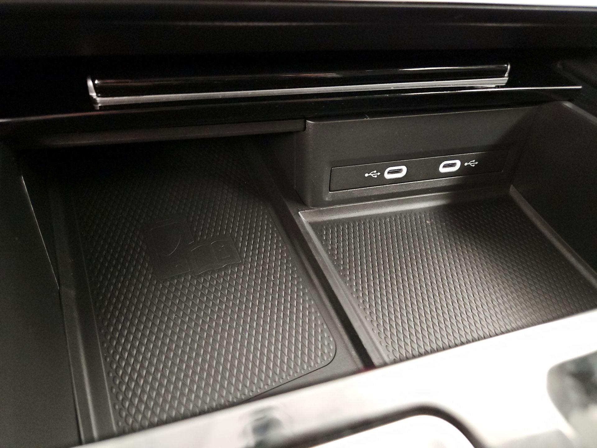 Thumbnail: 2024 Volkswagen Atlas - 18