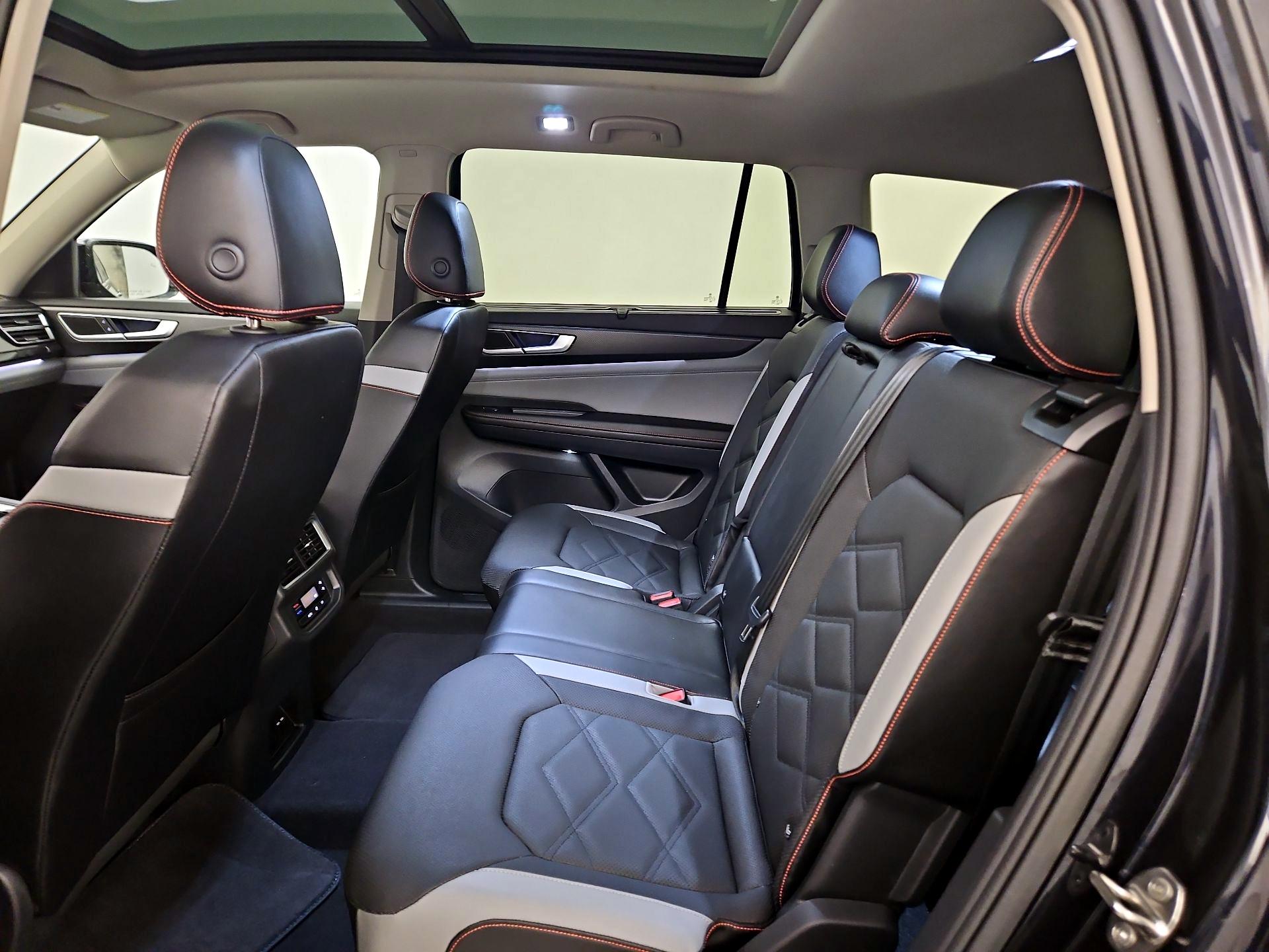 Thumbnail: 2024 Volkswagen Atlas - 20