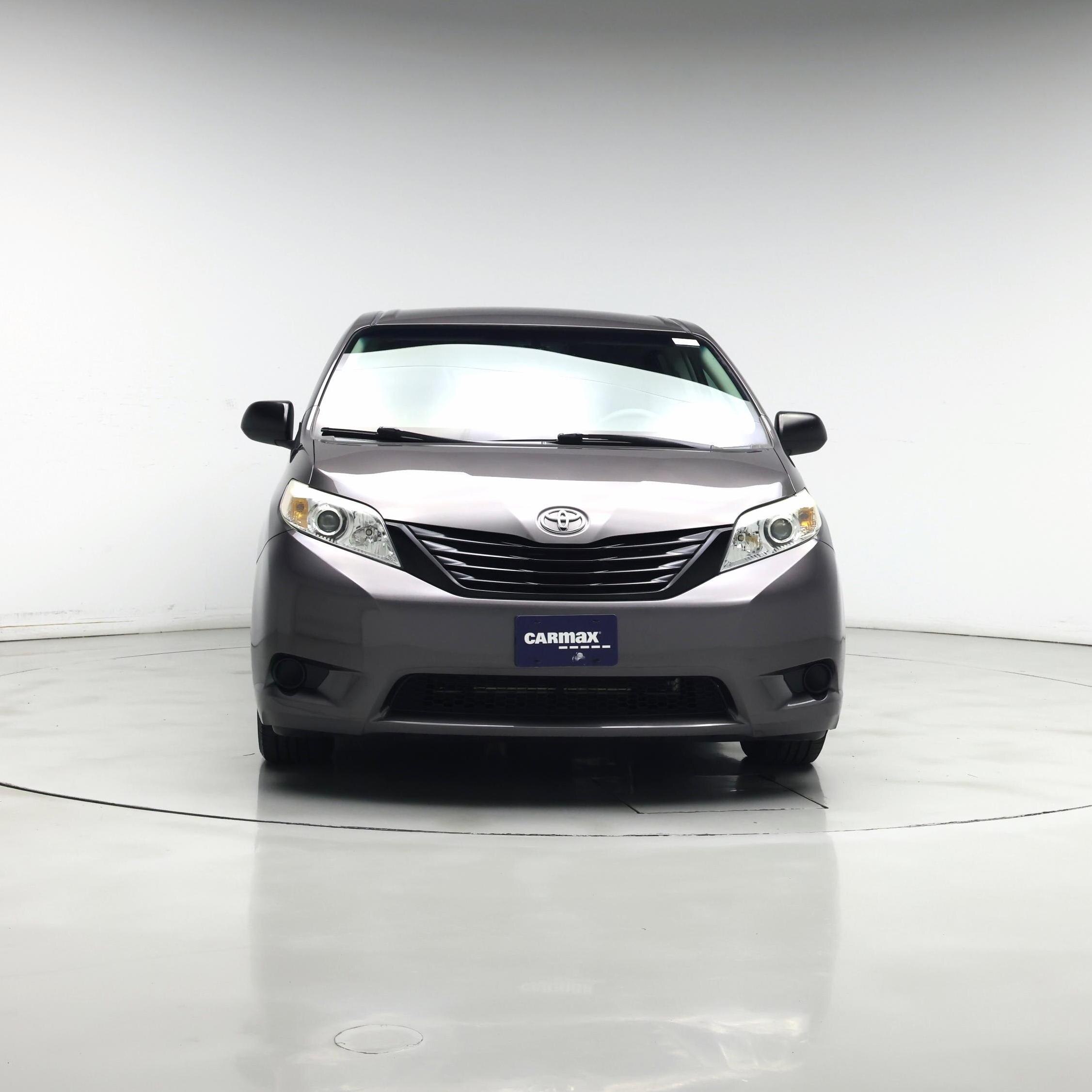 Thumbnail: 2014 Toyota Sienna - 5