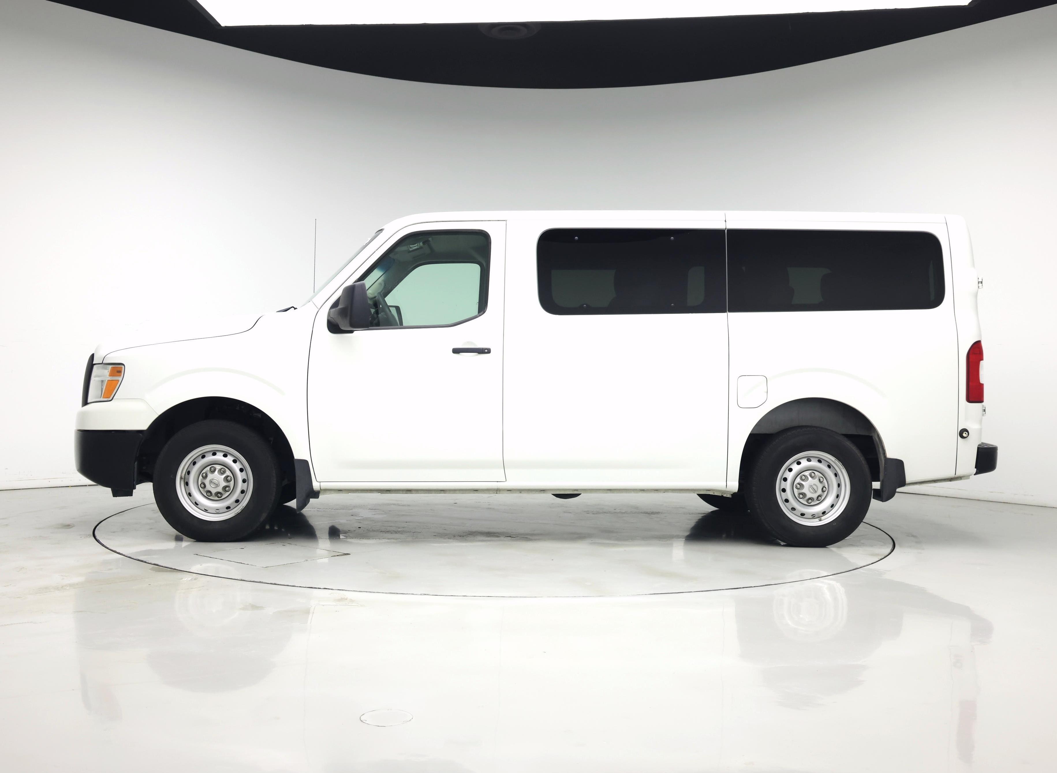 Thumbnail: 2020 Nissan NV - 3