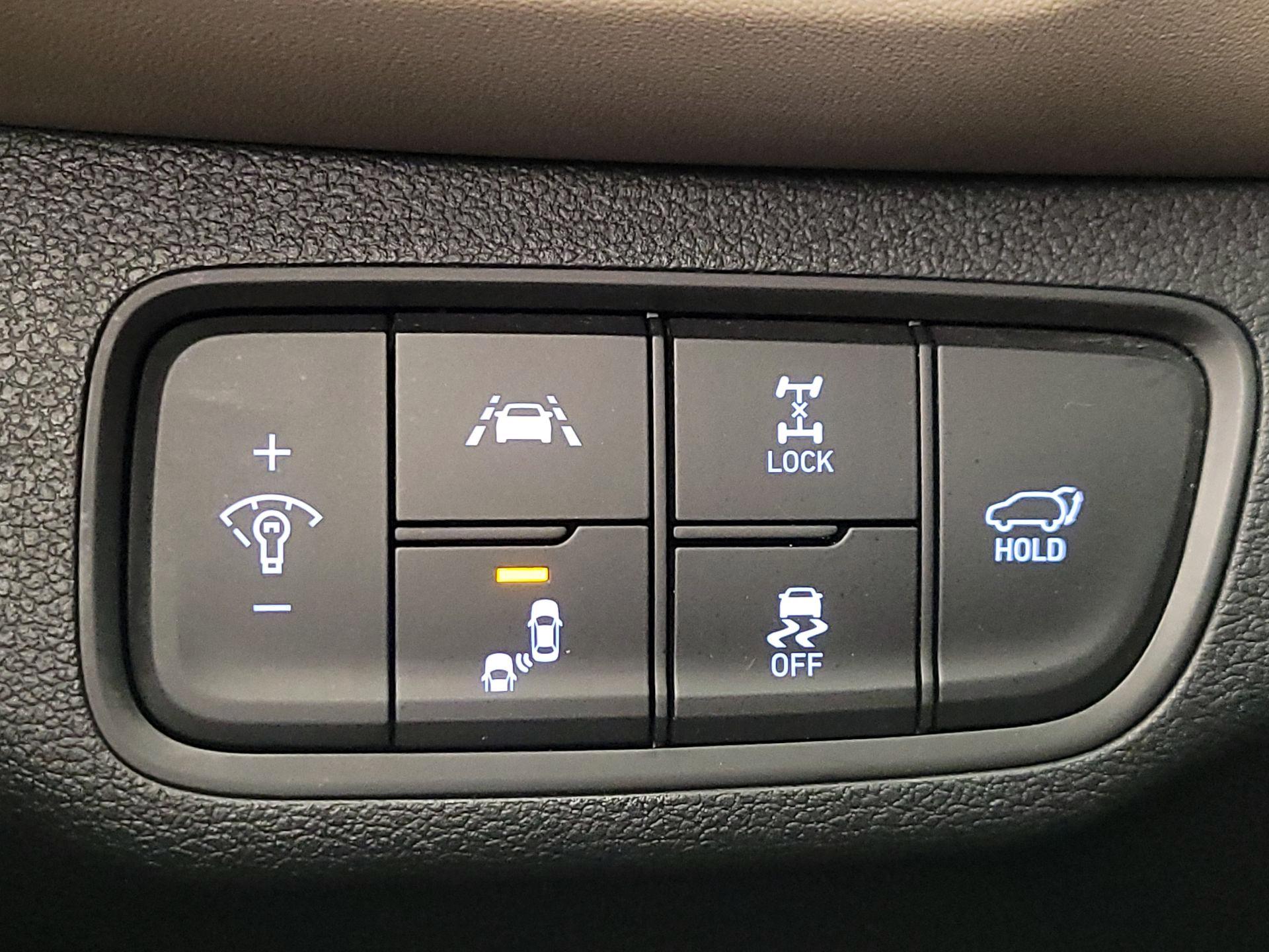 Thumbnail: 2020 Hyundai Santa Fe - 13