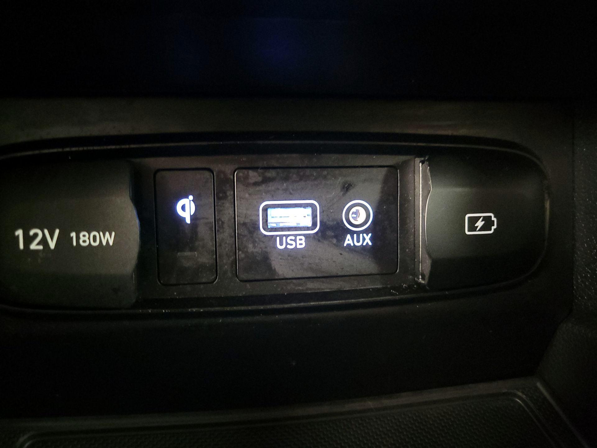 Thumbnail: 2020 Hyundai Santa Fe - 18