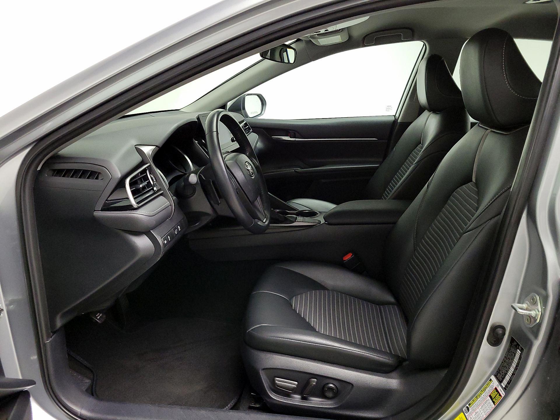 Thumbnail: 2023 Toyota Camry - 11