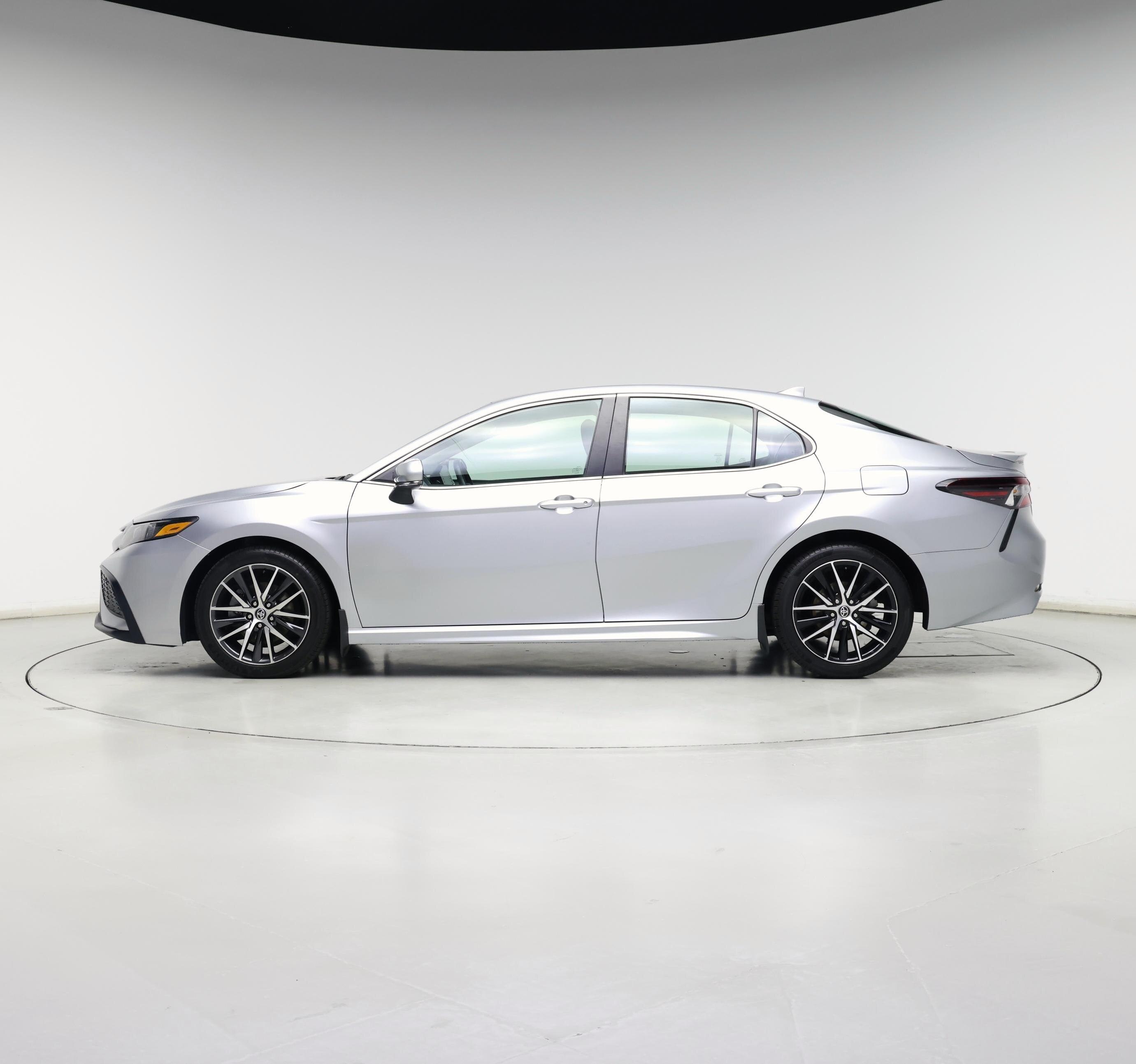 Thumbnail: 2023 Toyota Camry - 3