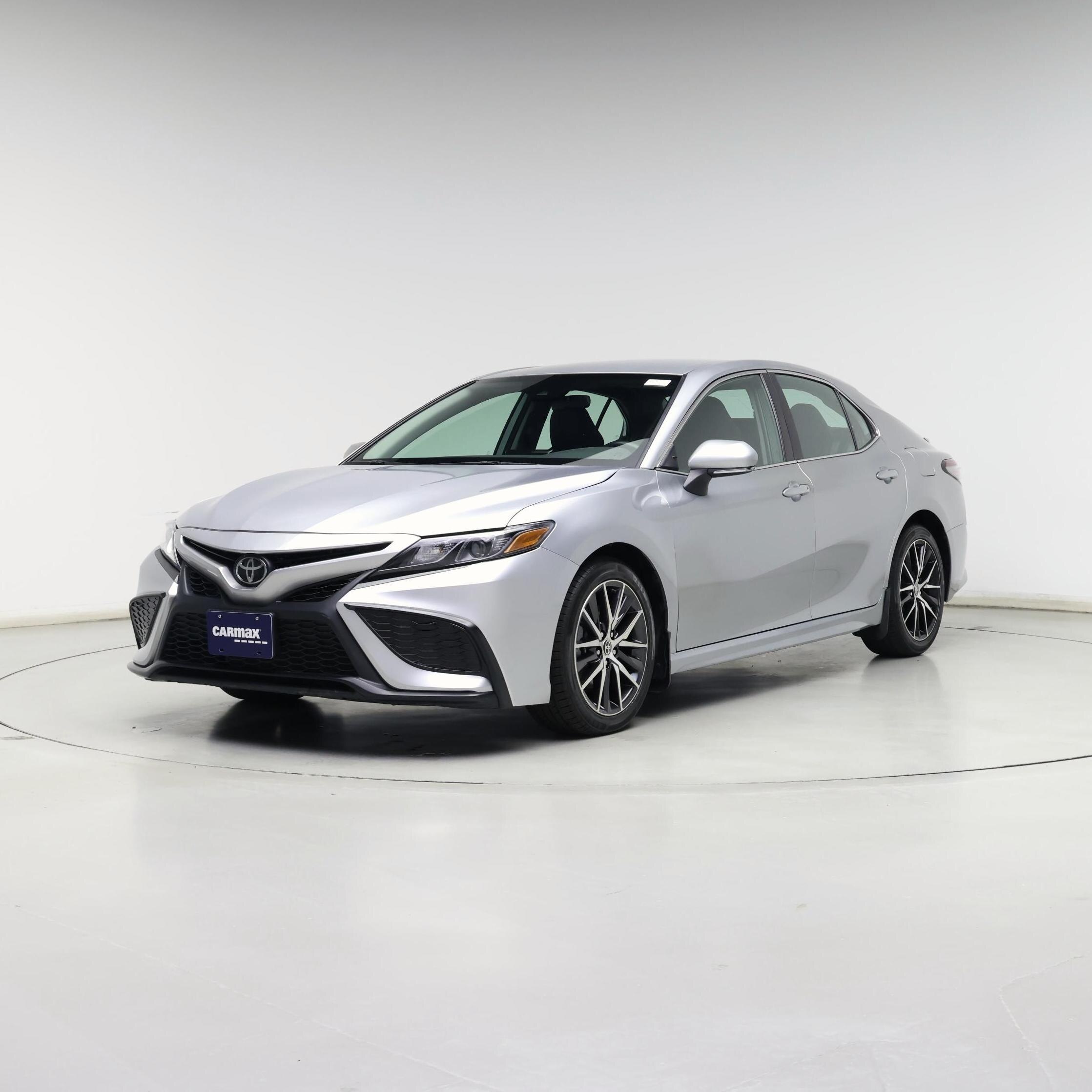 Thumbnail: 2023 Toyota Camry - 4