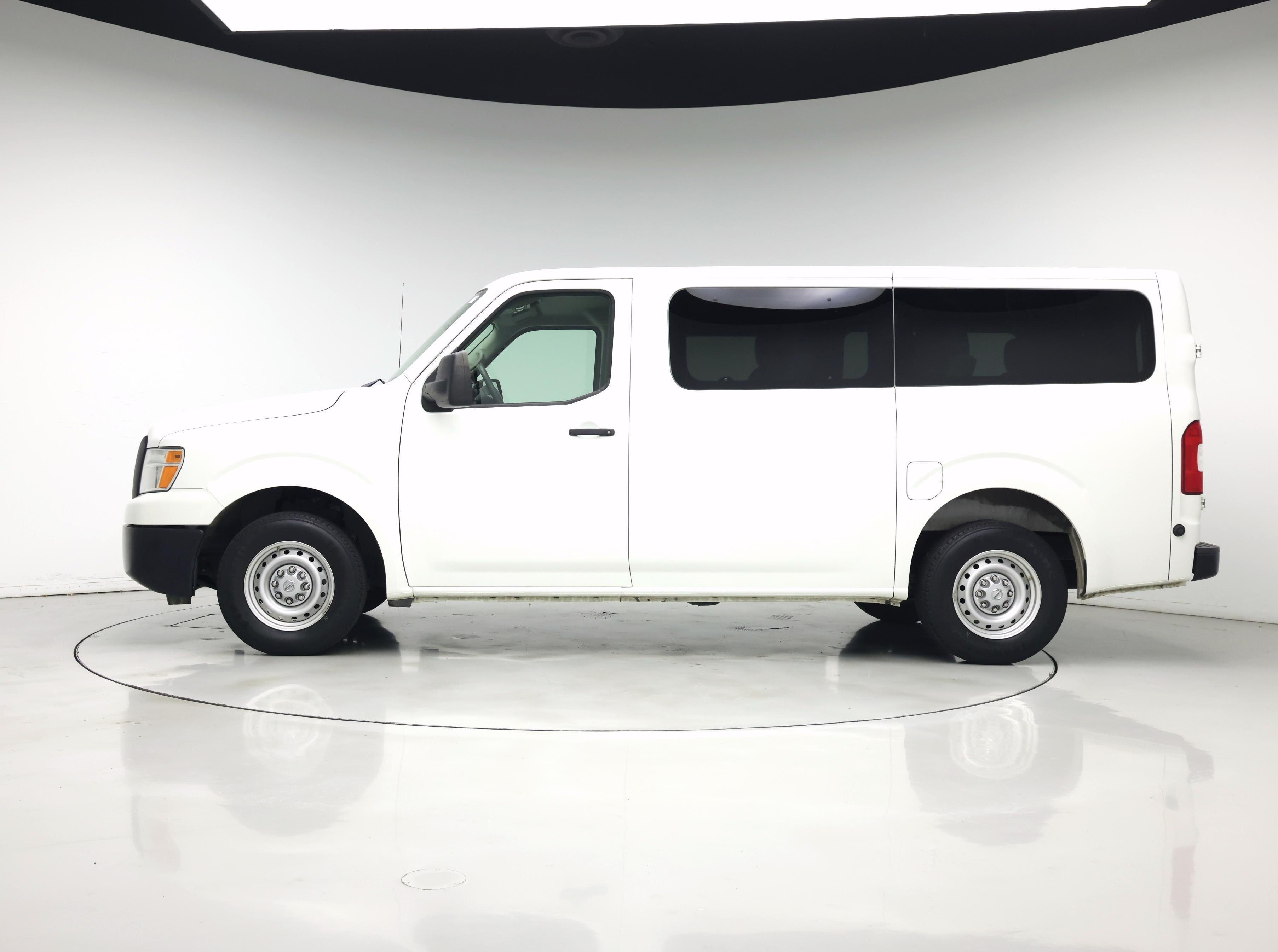 Thumbnail: 2018 Nissan NV - 3