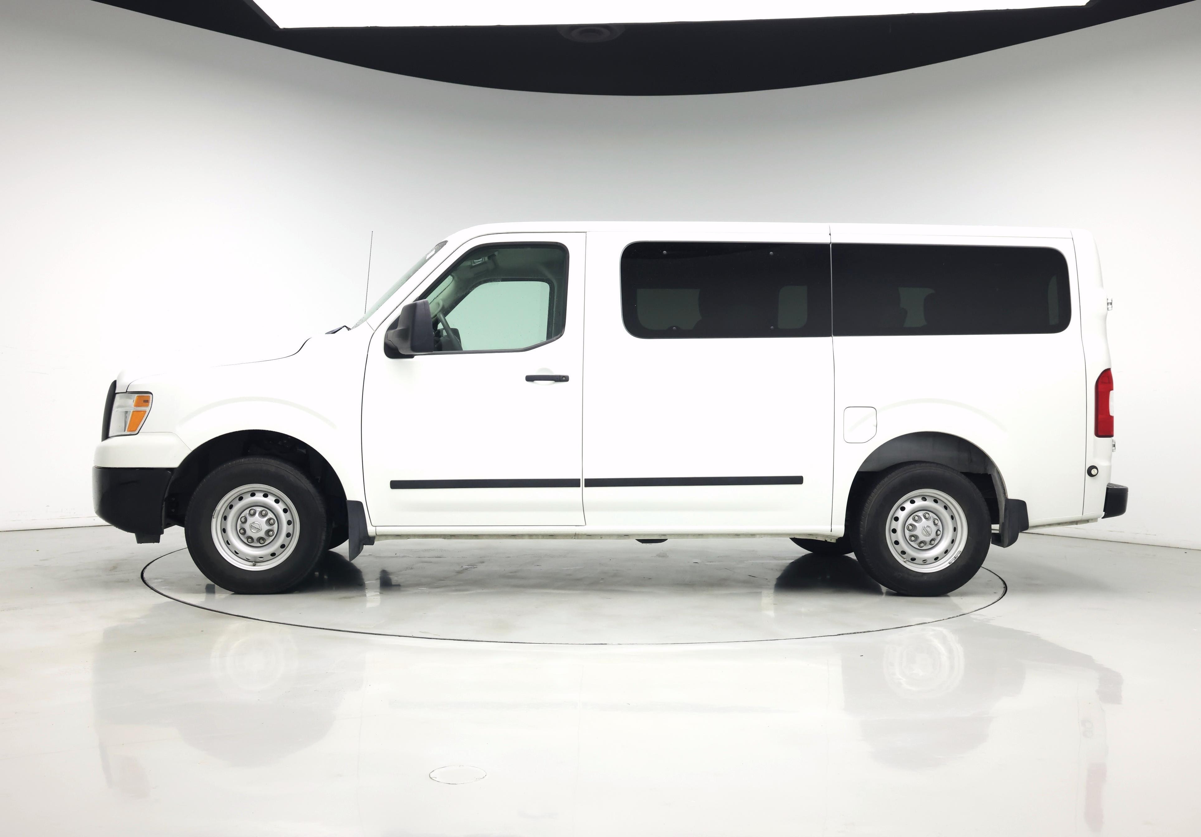 Thumbnail: 2020 Nissan NV - 3