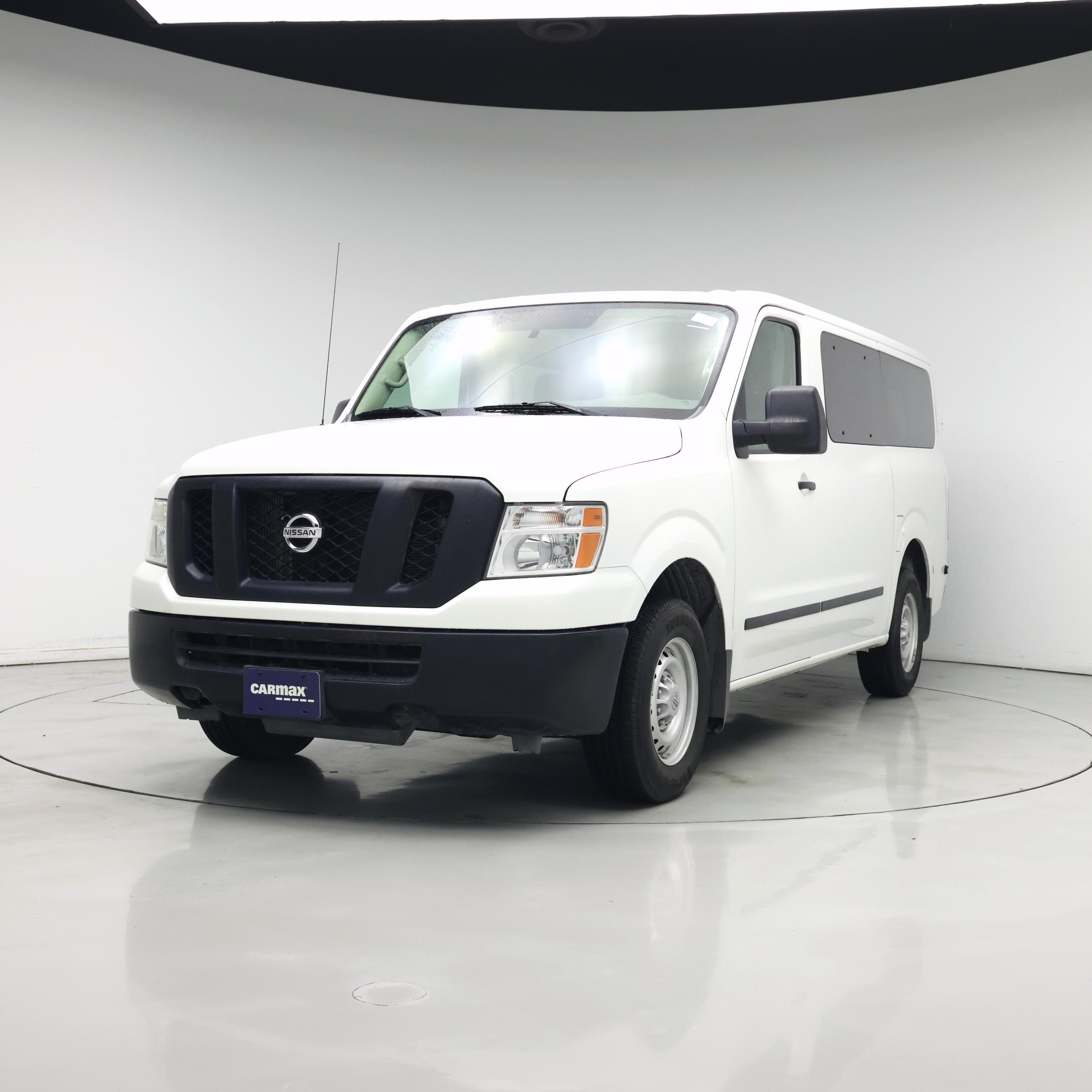 Thumbnail: 2020 Nissan NV - 4