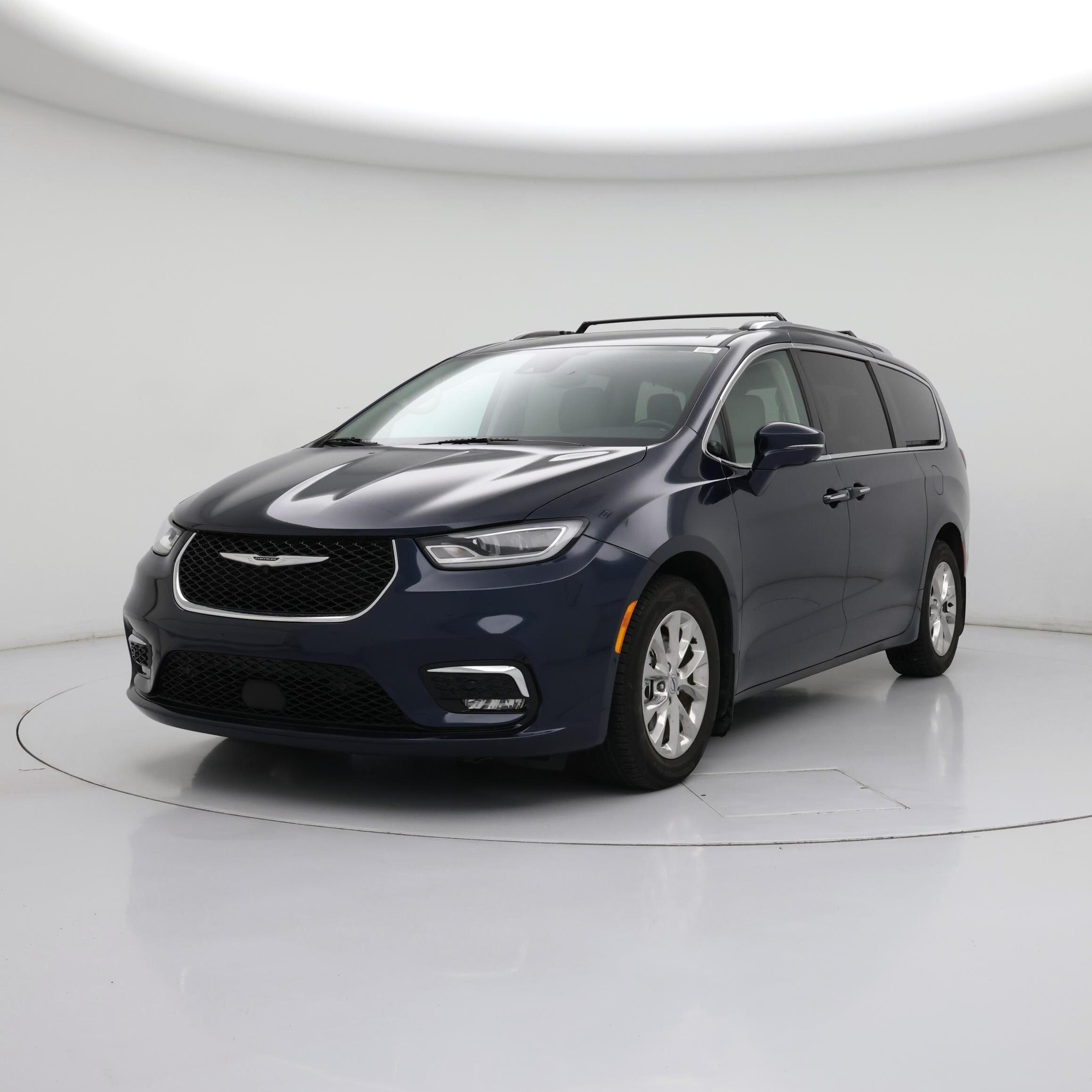 Thumbnail: 2021 Chrysler Pacifica - 4