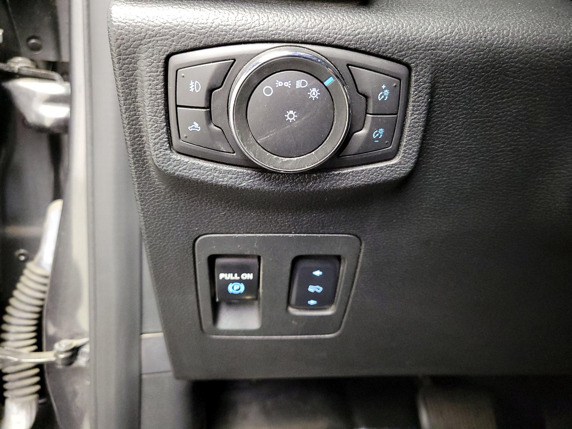 Thumbnail: 2016 Ford F-150 - 13