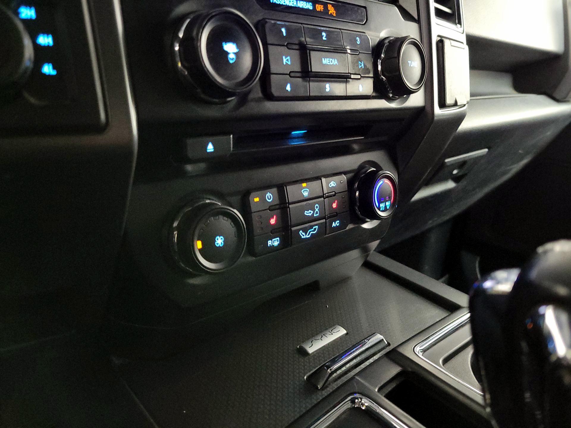 Thumbnail: 2016 Ford F-150 - 16