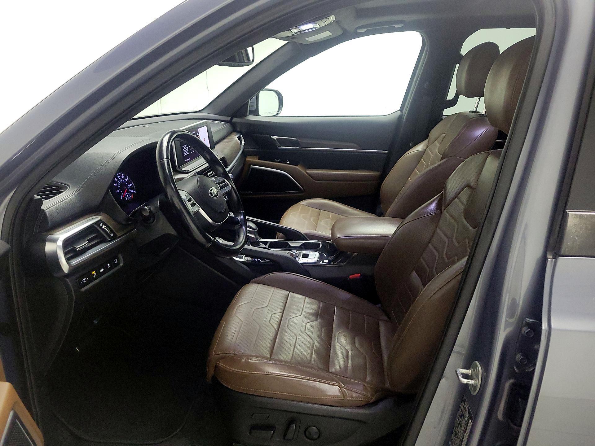 Thumbnail: 2021 Kia Telluride - 11