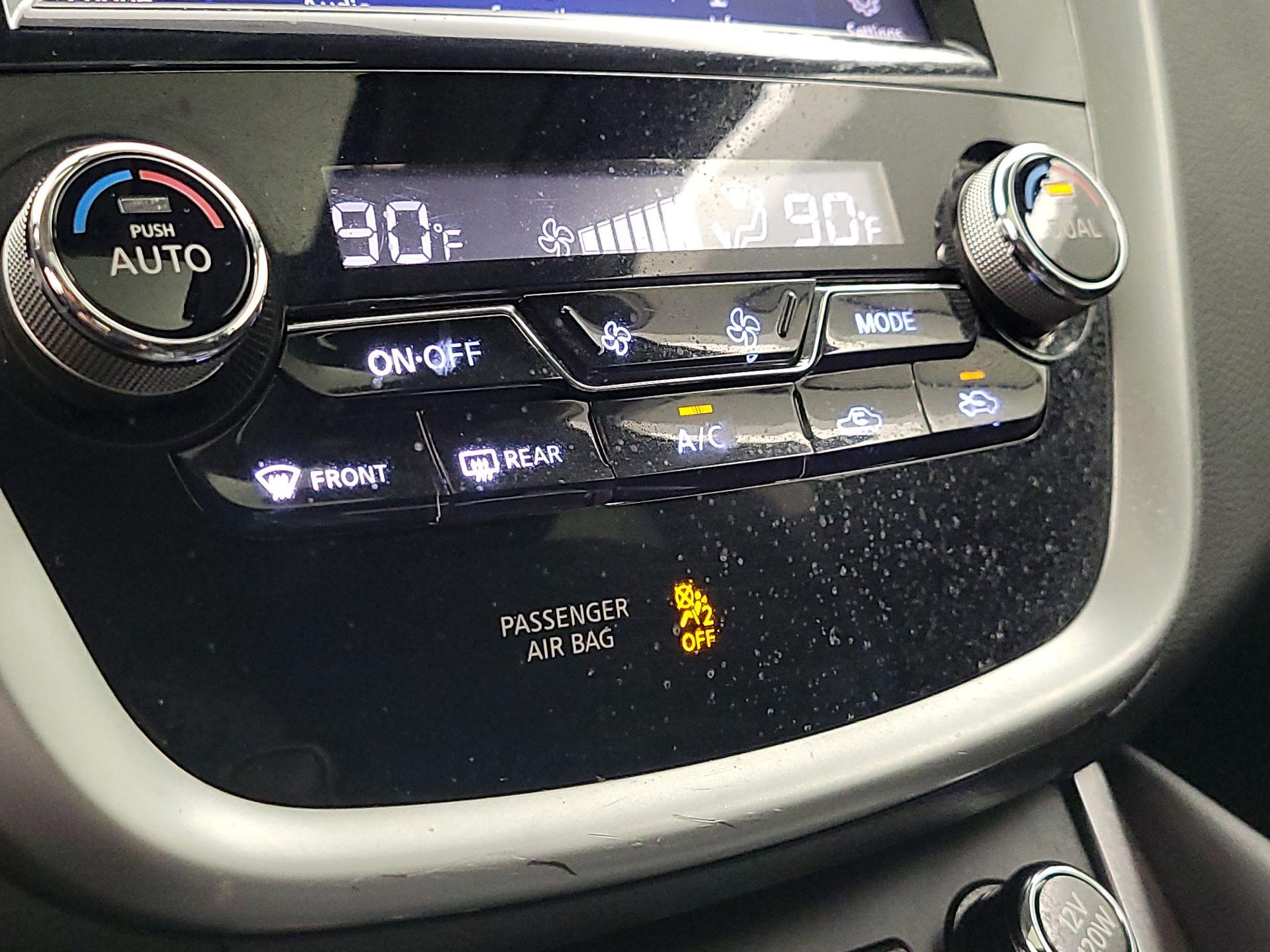 Thumbnail: 2019 Nissan Murano - 16