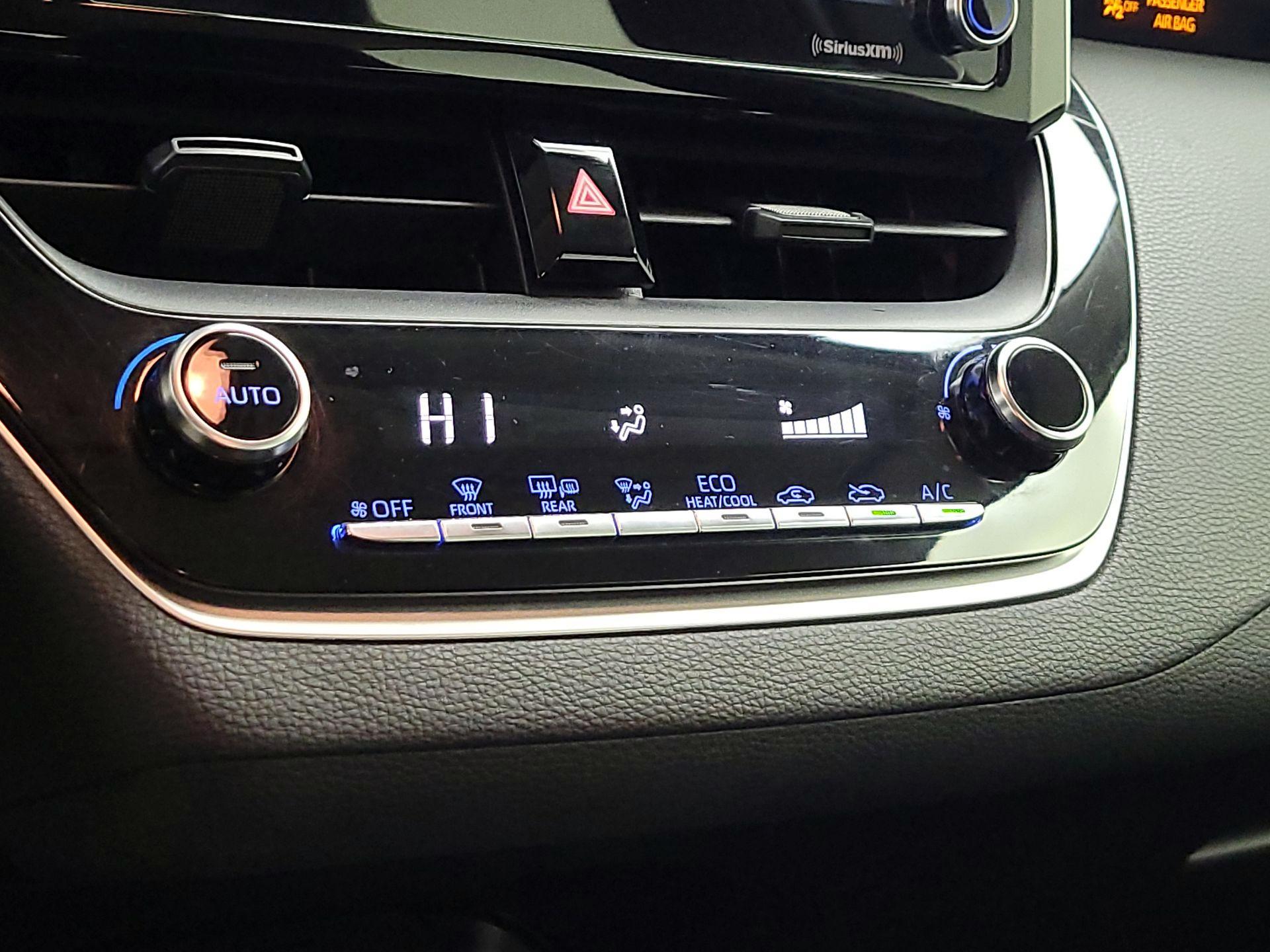 Thumbnail: 2021 Toyota Corolla - 16