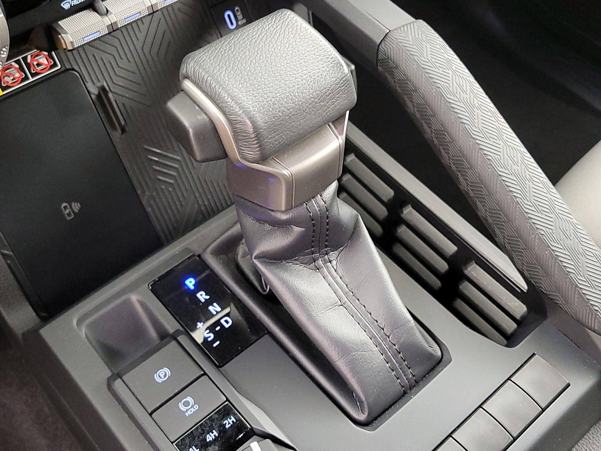 Thumbnail: 2024 Toyota Tacoma - 17