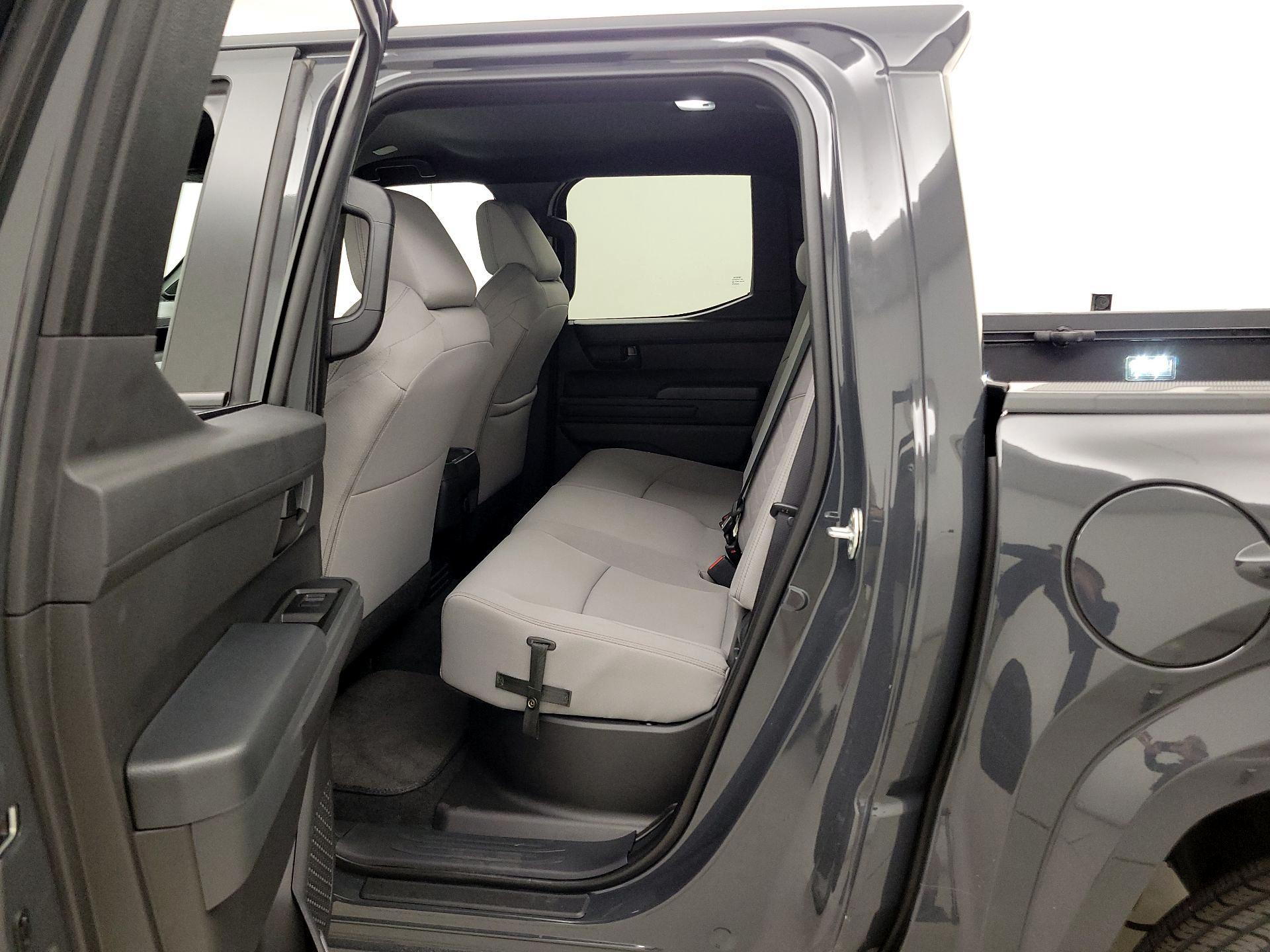 Thumbnail: 2024 Toyota Tacoma - 19