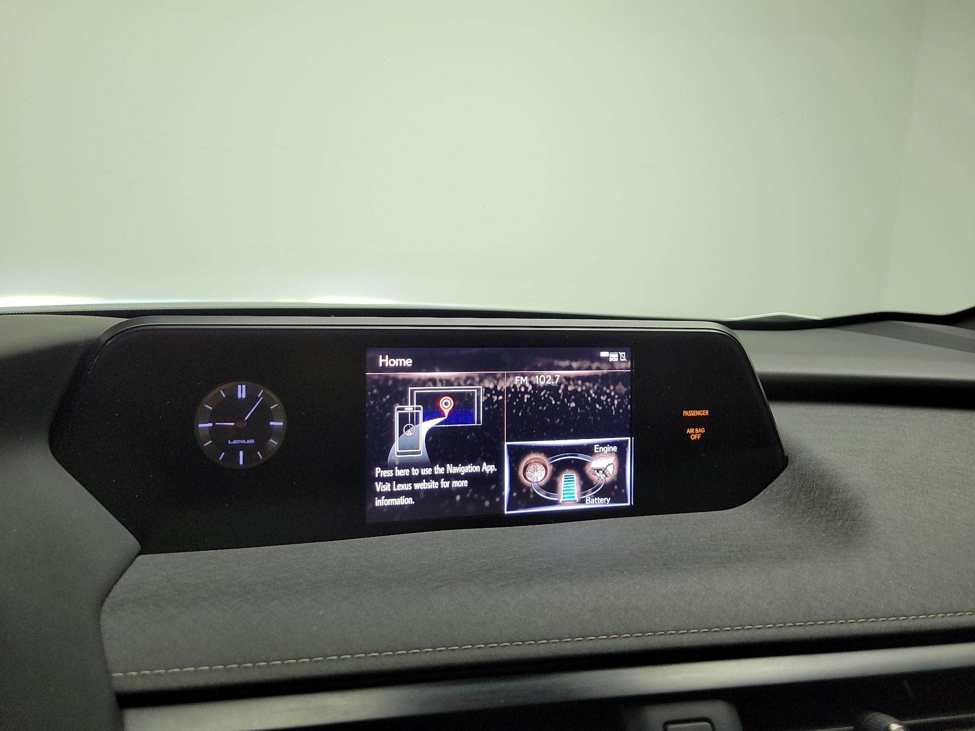 Thumbnail: 2019 Lexus UX - 14