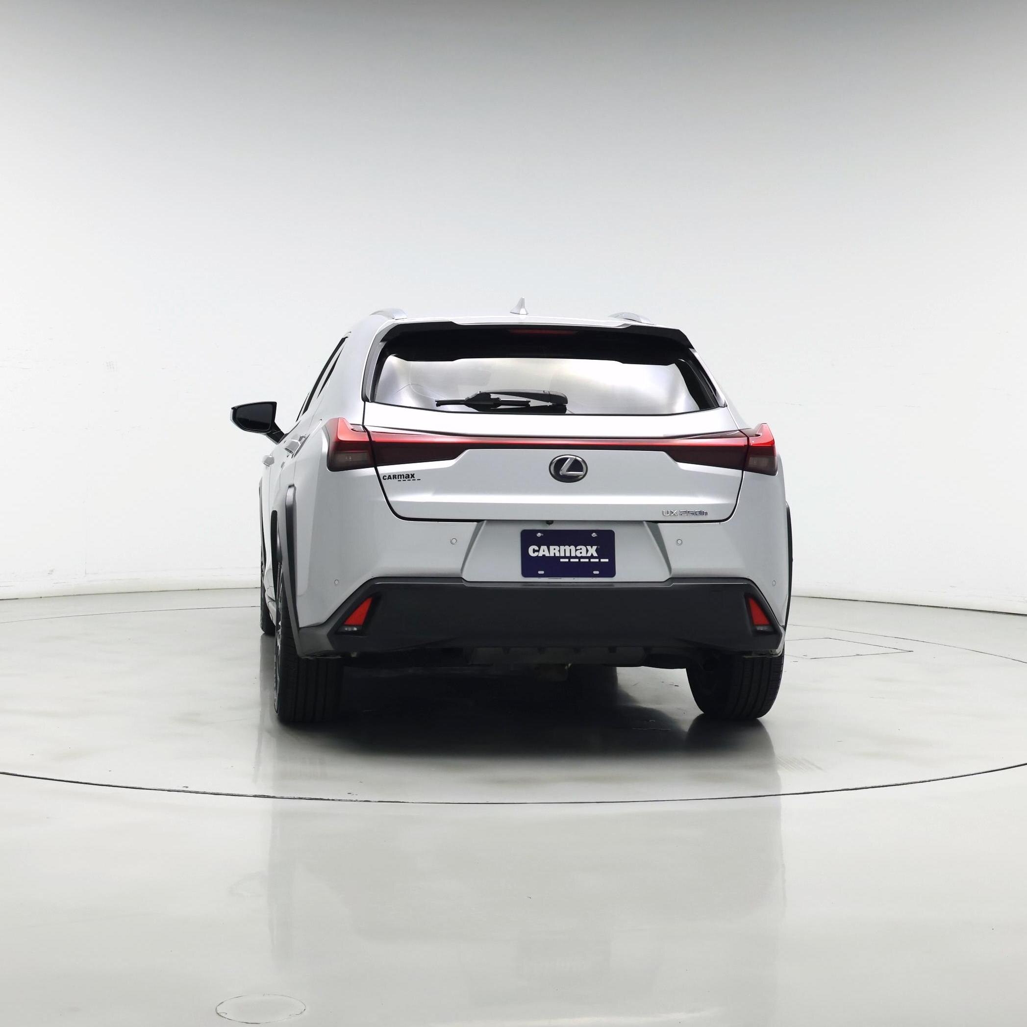Thumbnail: 2019 Lexus UX - 6