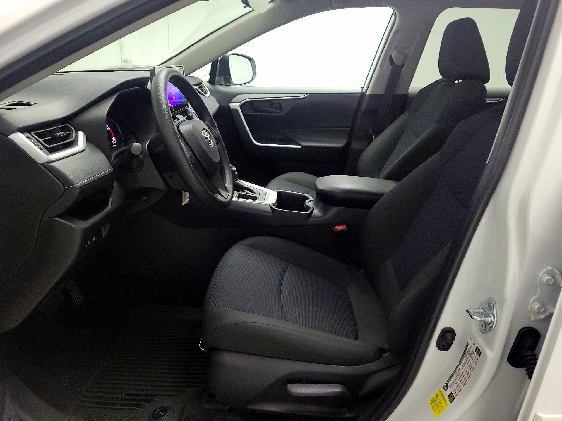 Thumbnail: 2025 Toyota RAV4 - 11