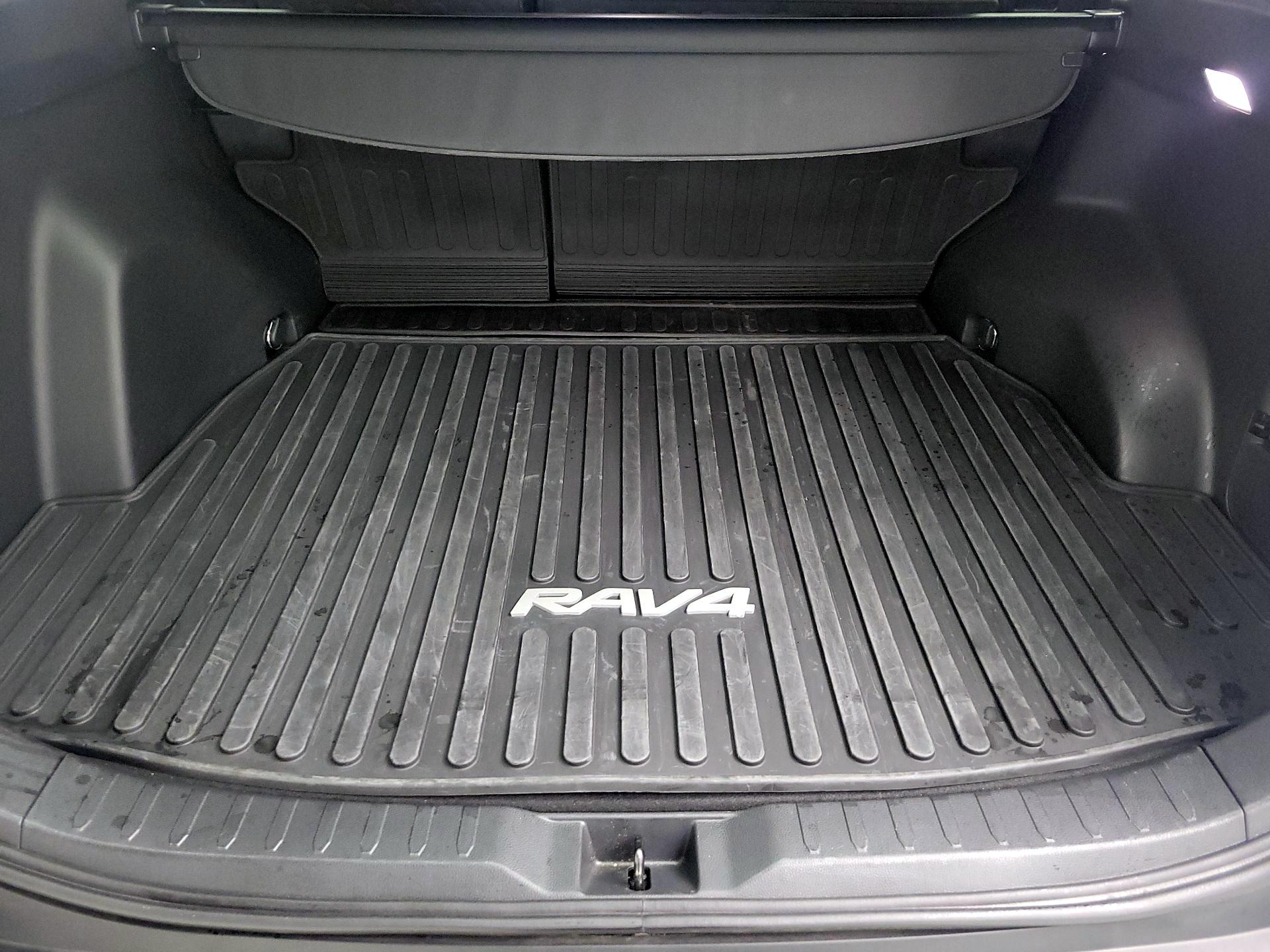 Thumbnail: 2025 Toyota RAV4 - 20