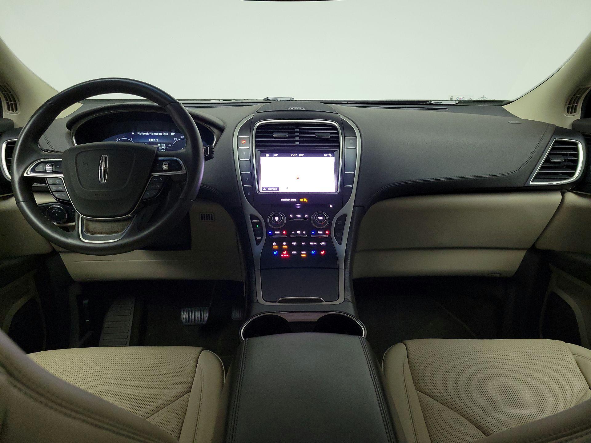 Thumbnail: 2019 Lincoln Nautilus - 9