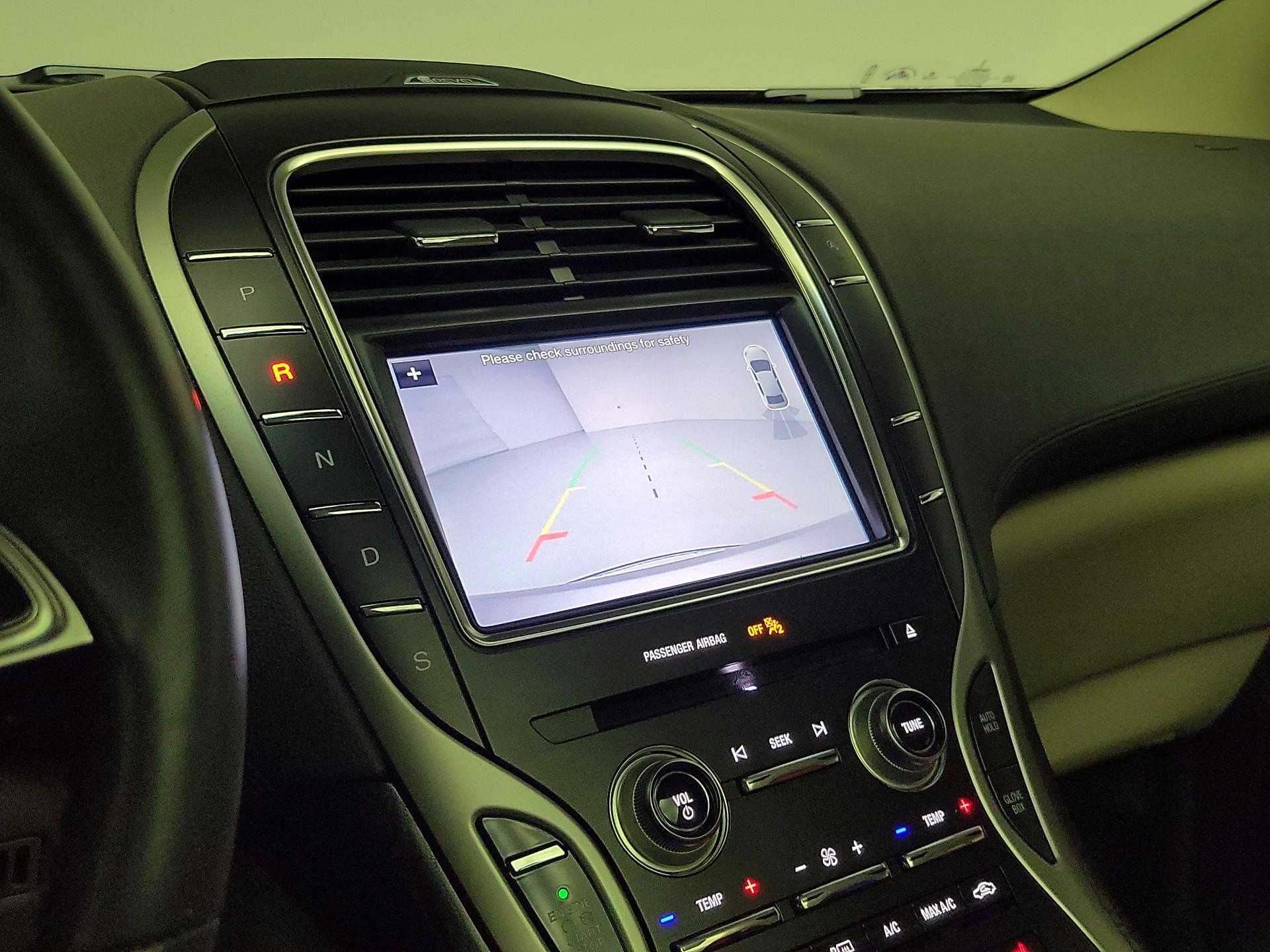 Thumbnail: 2019 Lincoln Nautilus - 15