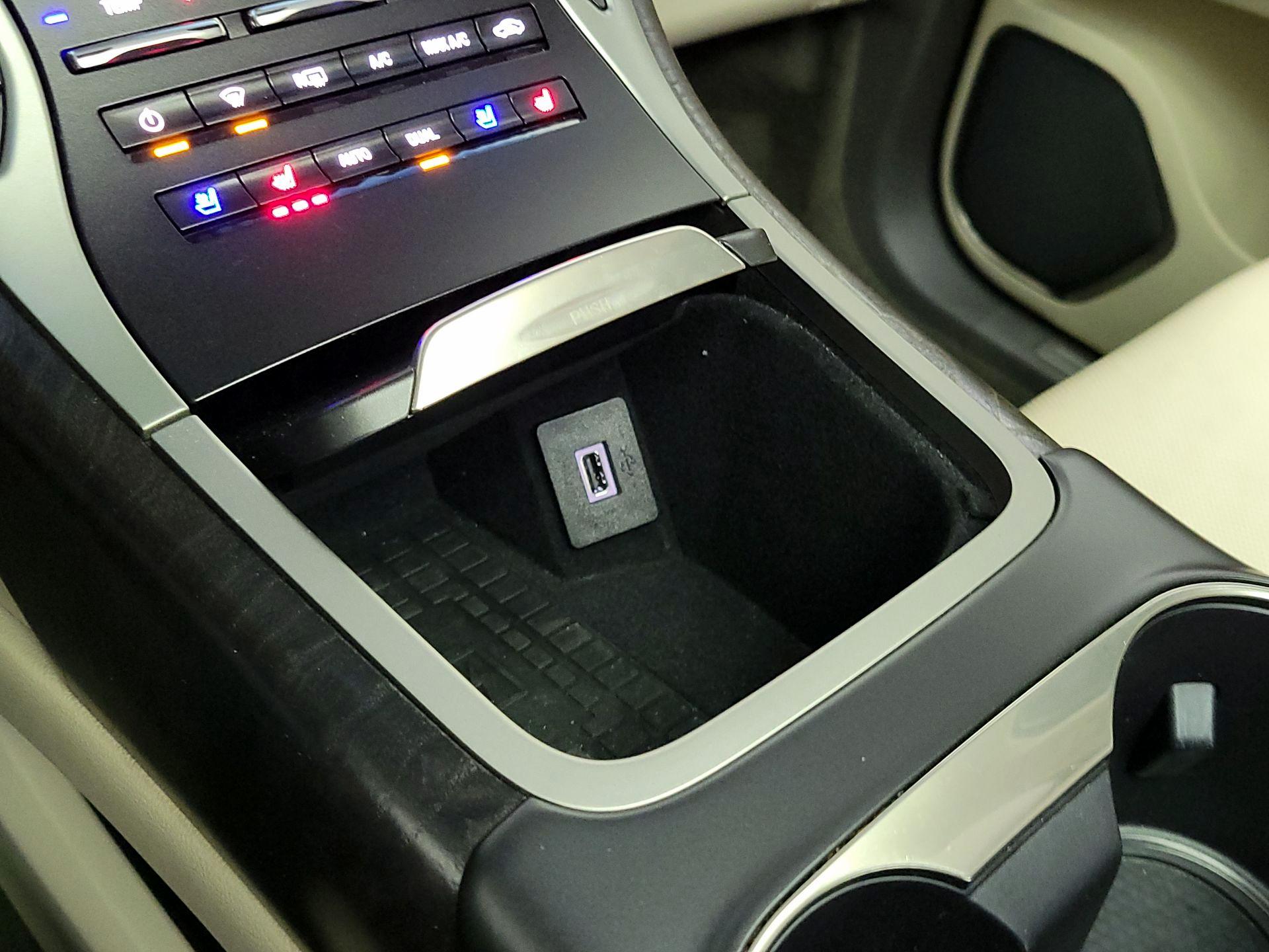 Thumbnail: 2019 Lincoln Nautilus - 19