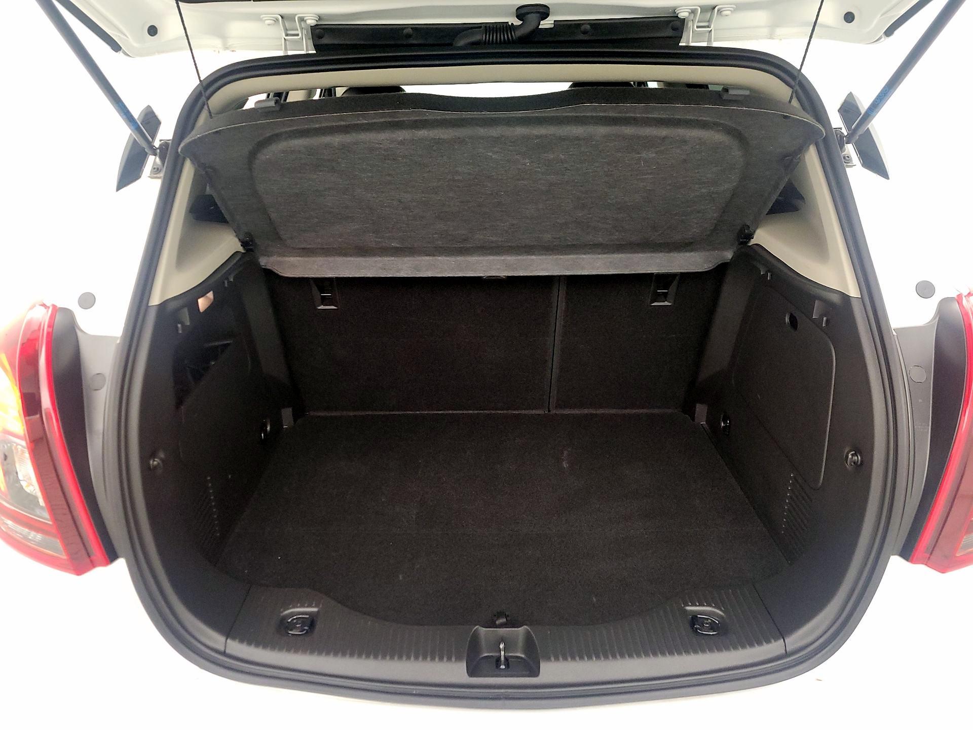 Thumbnail: 2022 Buick Encore - 20