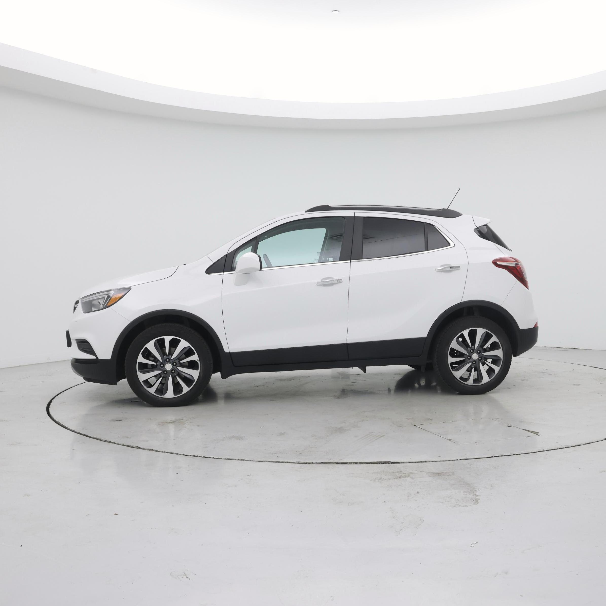 Thumbnail: 2022 Buick Encore - 3