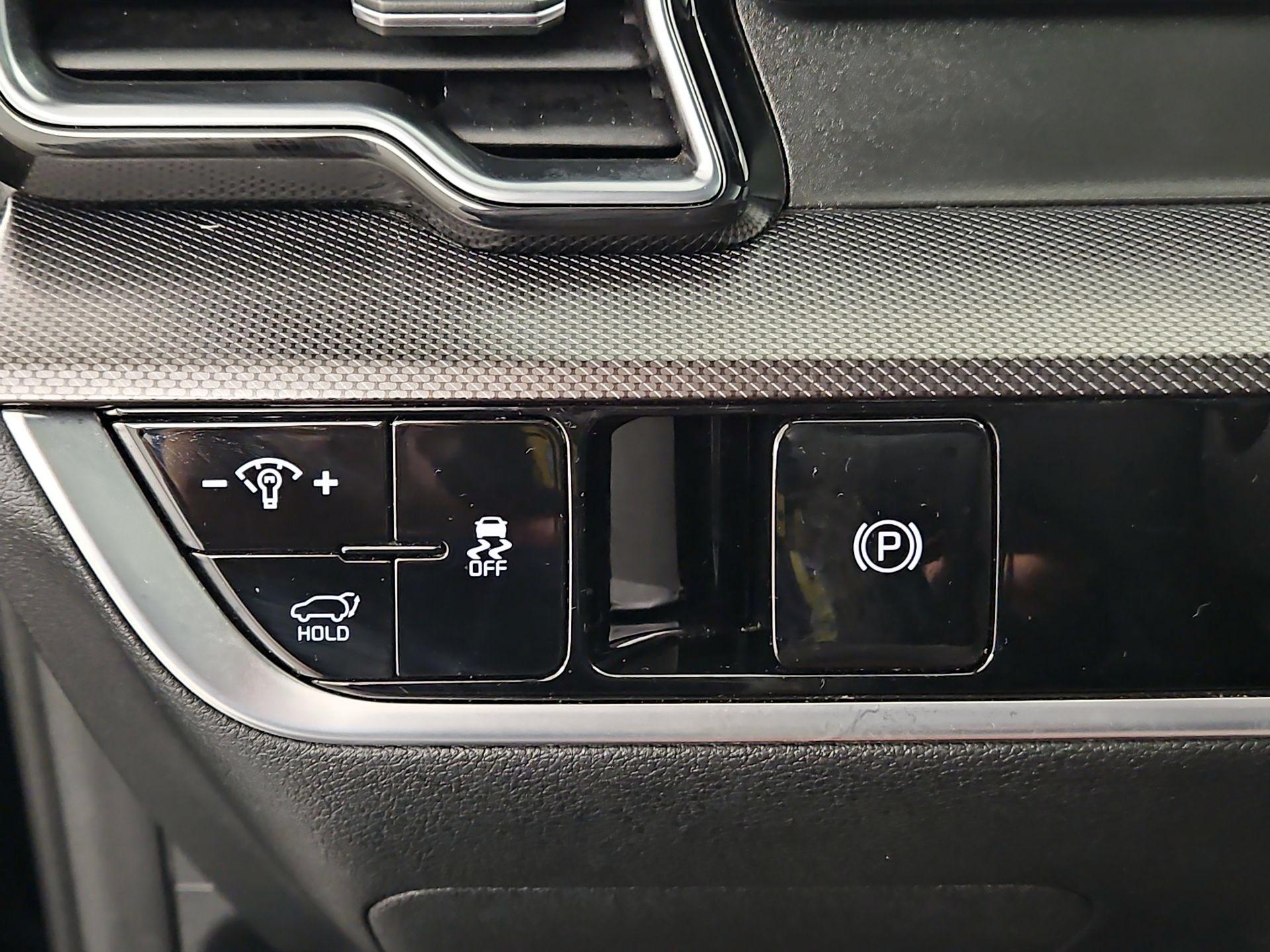 Thumbnail: 2024 Kia Sportage - 13