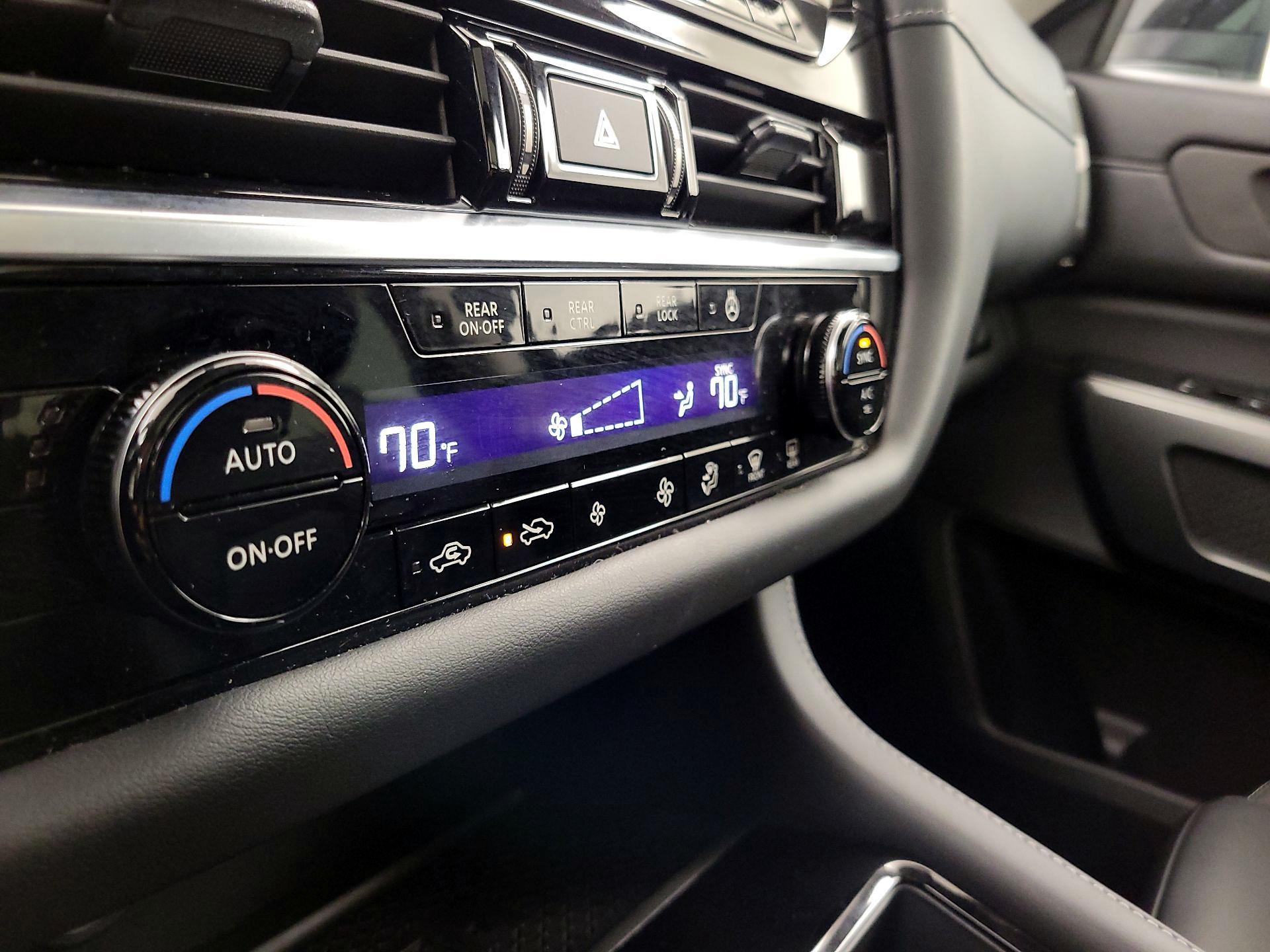 Thumbnail: 2024 Nissan Pathfinder - 17