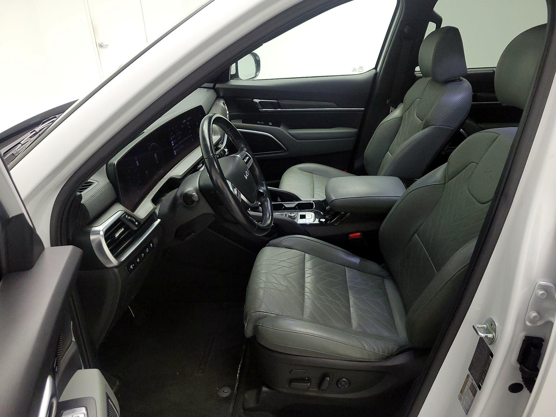 Thumbnail: 2023 Kia Telluride - 11