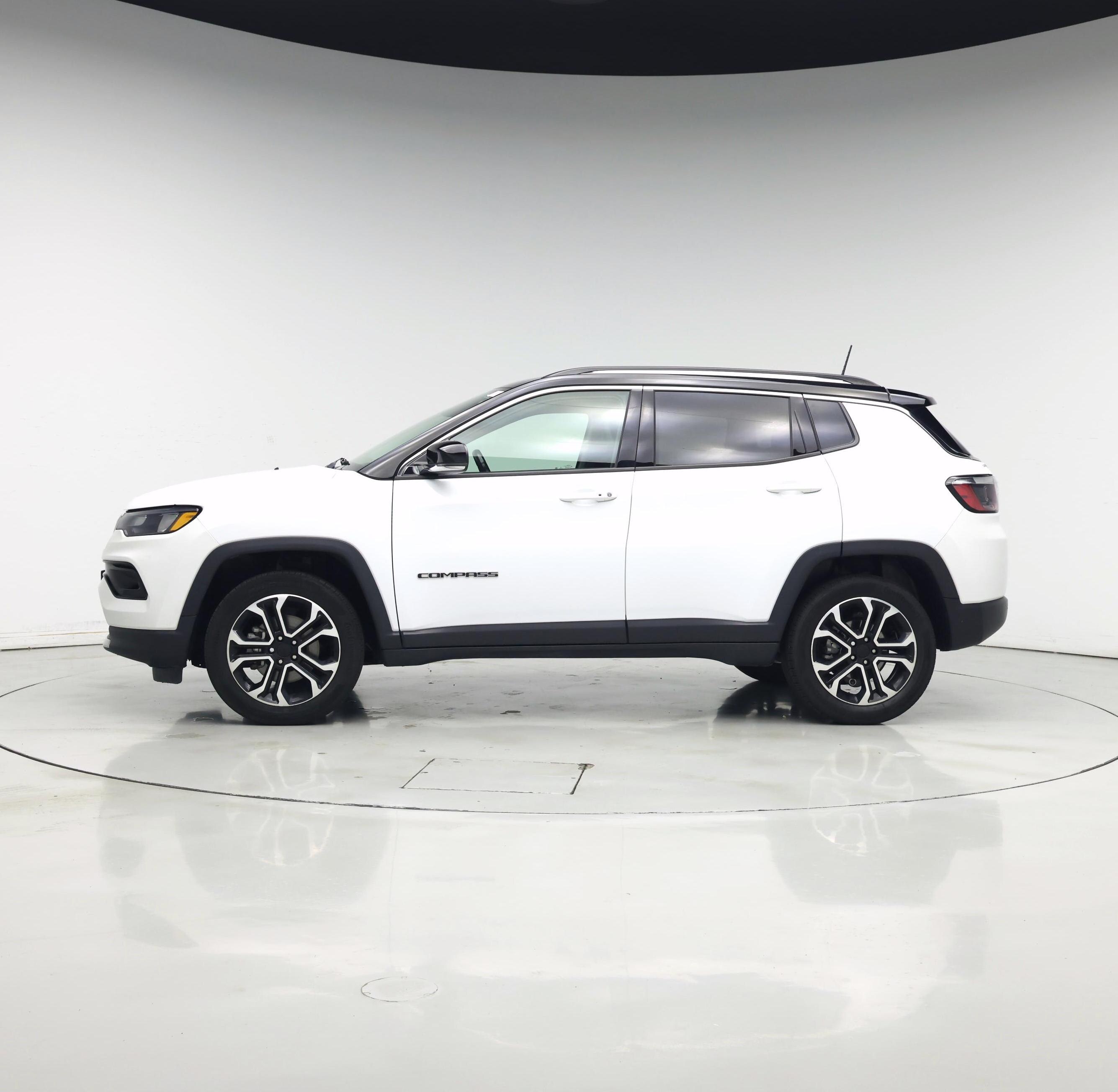 Thumbnail: 2022 Jeep Compass - 3