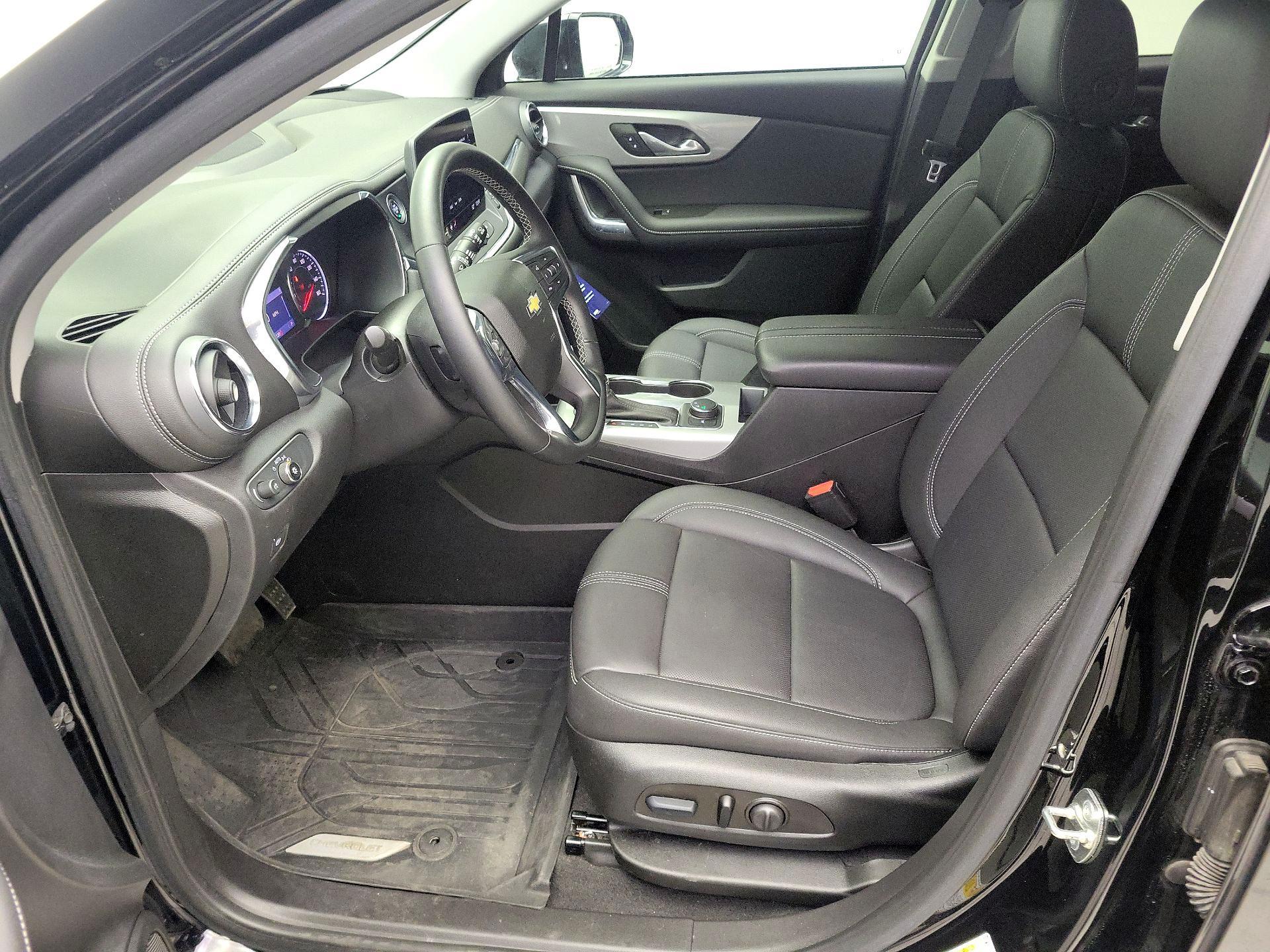 Thumbnail: 2023 Chevrolet Blazer - 11