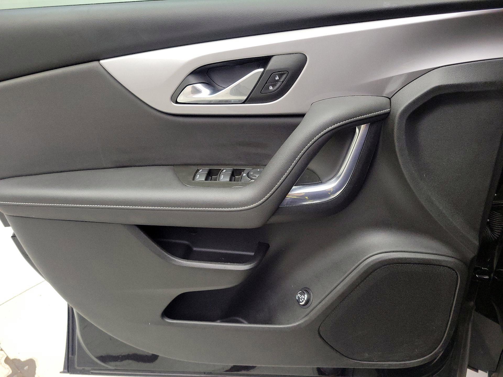 Thumbnail: 2023 Chevrolet Blazer - 12