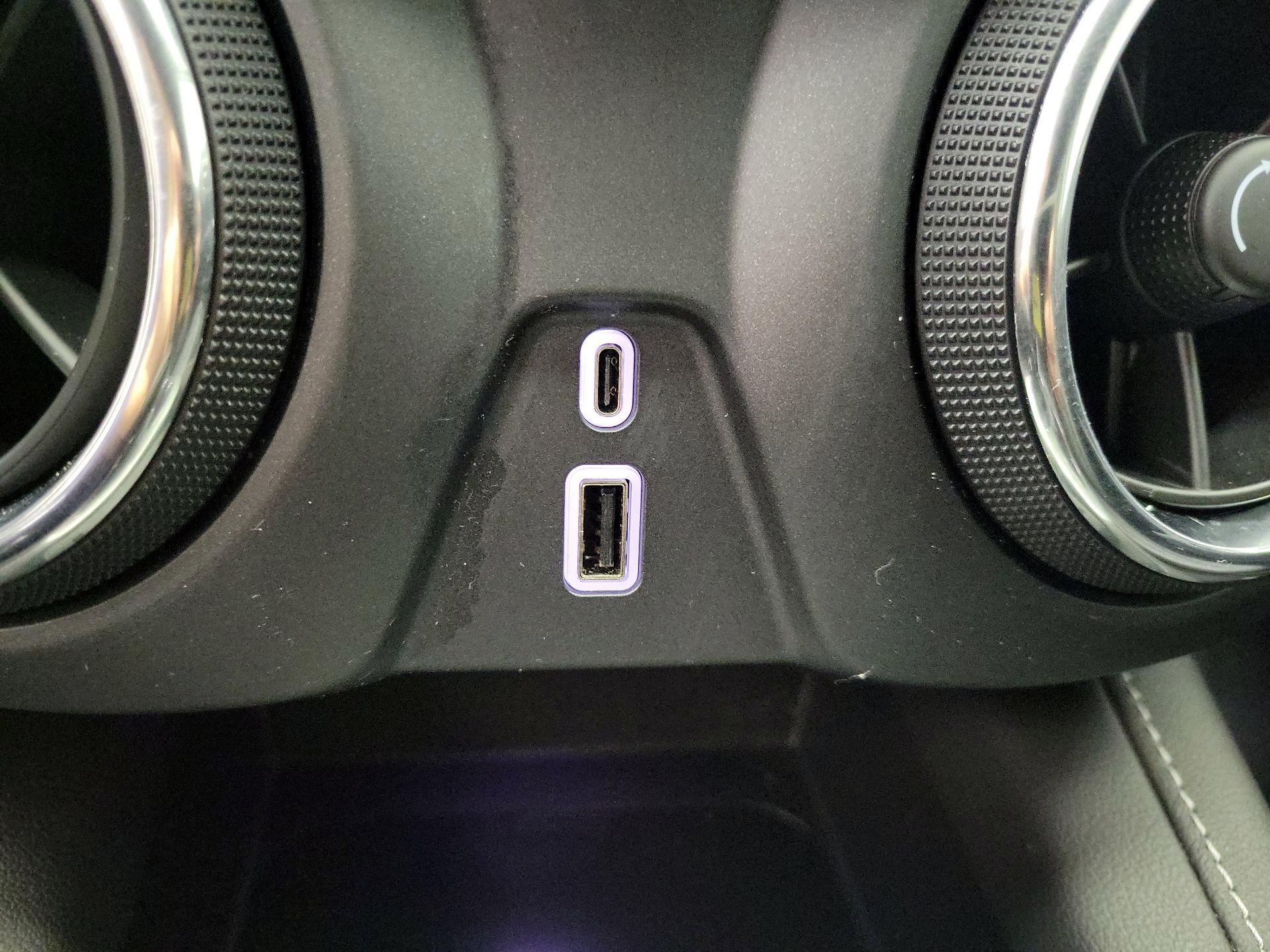 Thumbnail: 2023 Chevrolet Blazer - 18