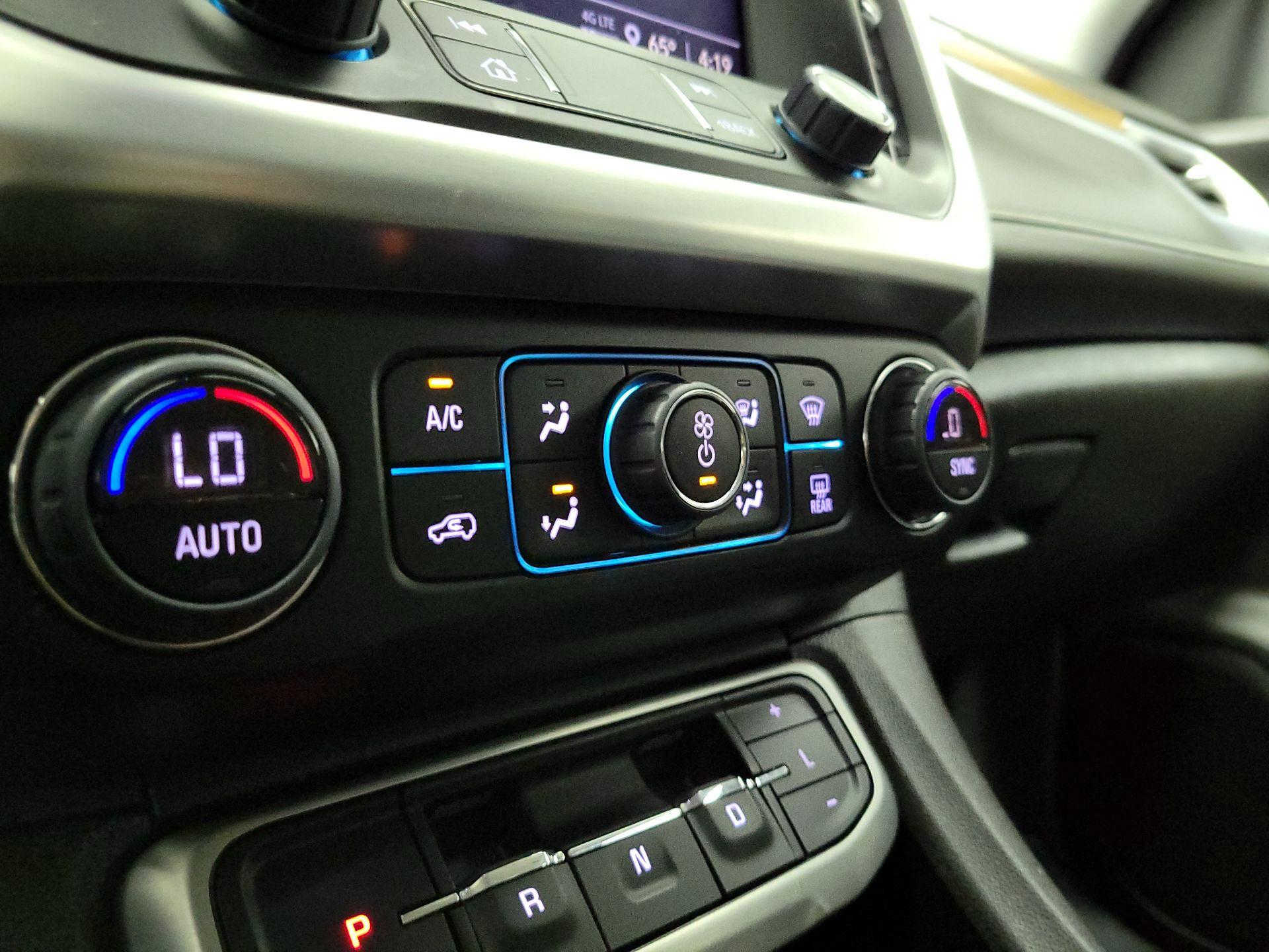 Thumbnail: 2023 GMC Acadia - 16