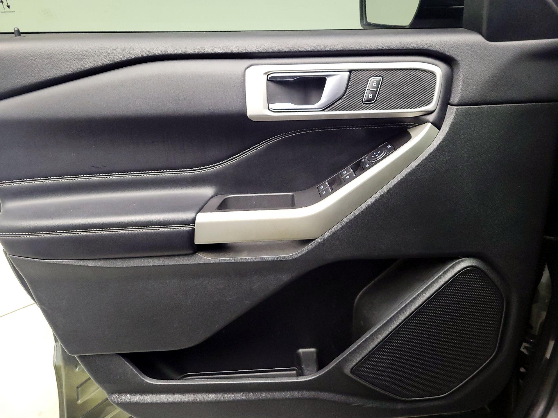 Thumbnail: 2022 Ford Explorer - 12