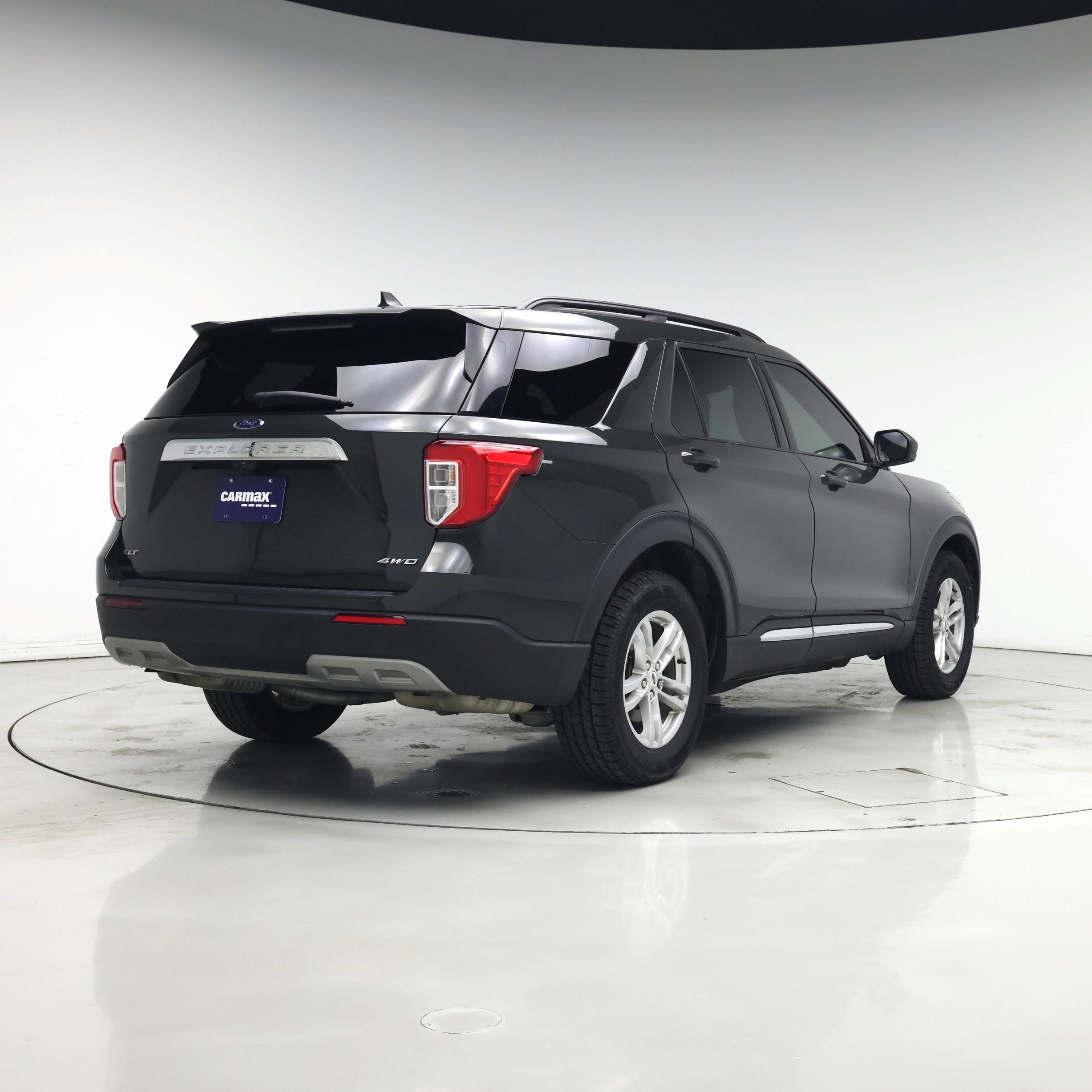 Thumbnail: 2022 Ford Explorer - 8